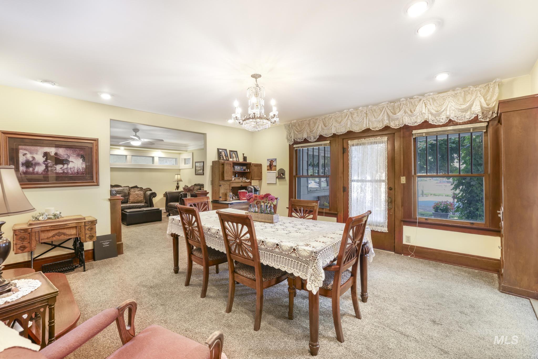 916 Hankins Rd N, Twin Falls, Idaho 83301, 3 Bedrooms, 4 Bathrooms, Residential For Sale, Price $750,000,MLS 98979120