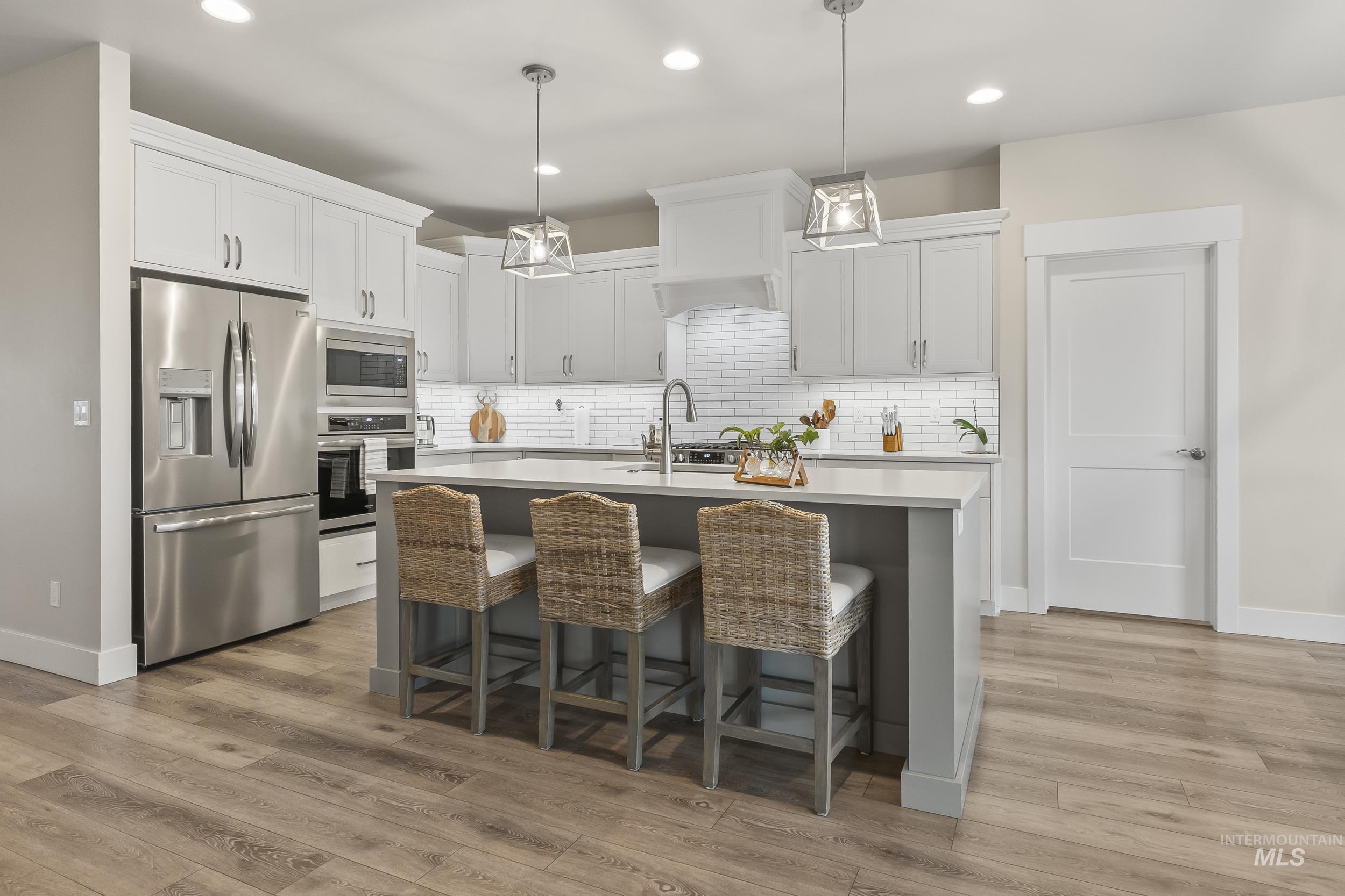 22225 Aura Vista, Caldwell, Idaho 83607, 4 Bedrooms, 3.5 Bathrooms, Residential For Sale, Price $999,900,MLS 98979121