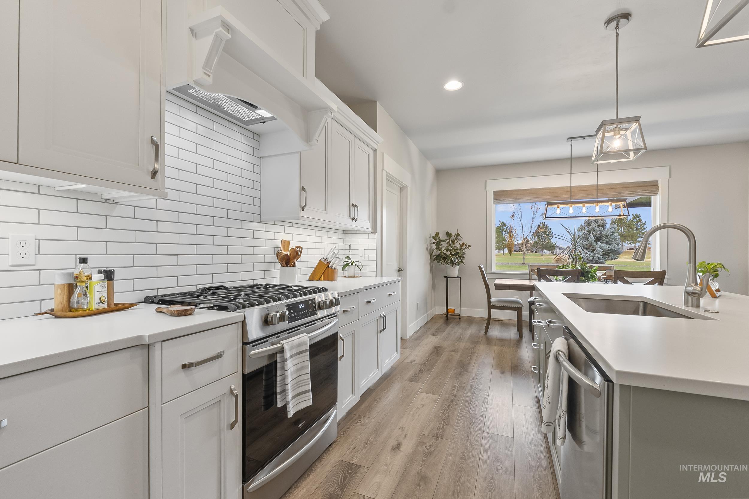 22225 Aura Vista, Caldwell, Idaho 83607, 4 Bedrooms, 3.5 Bathrooms, Residential For Sale, Price $999,900,MLS 98979121