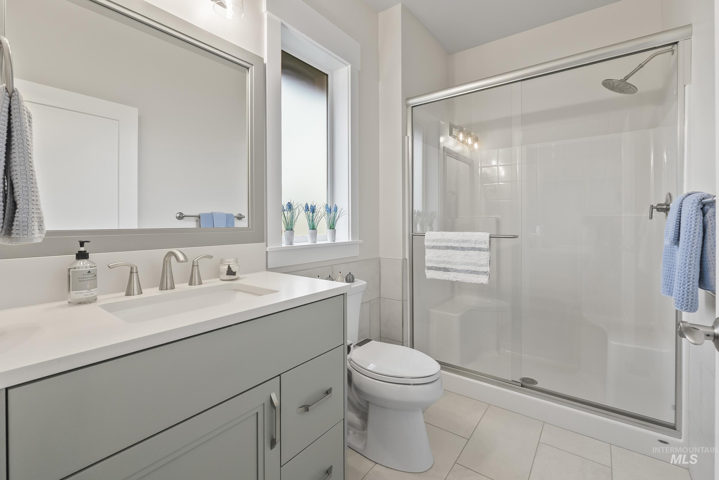 22225 Aura Vista, Caldwell, Idaho 83607, 4 Bedrooms, 3.5 Bathrooms, Residential For Sale, Price $999,900,MLS 98979121