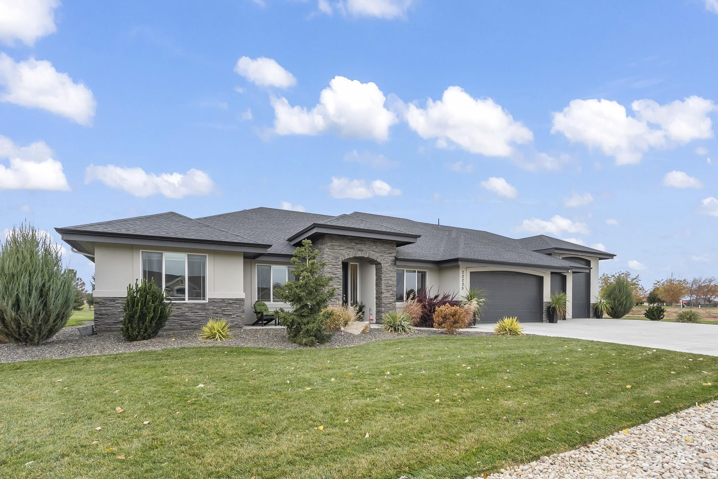 22225 Aura Vista, Caldwell, Idaho 83607, 4 Bedrooms, 3.5 Bathrooms, Residential For Sale, Price $999,900,MLS 98979121