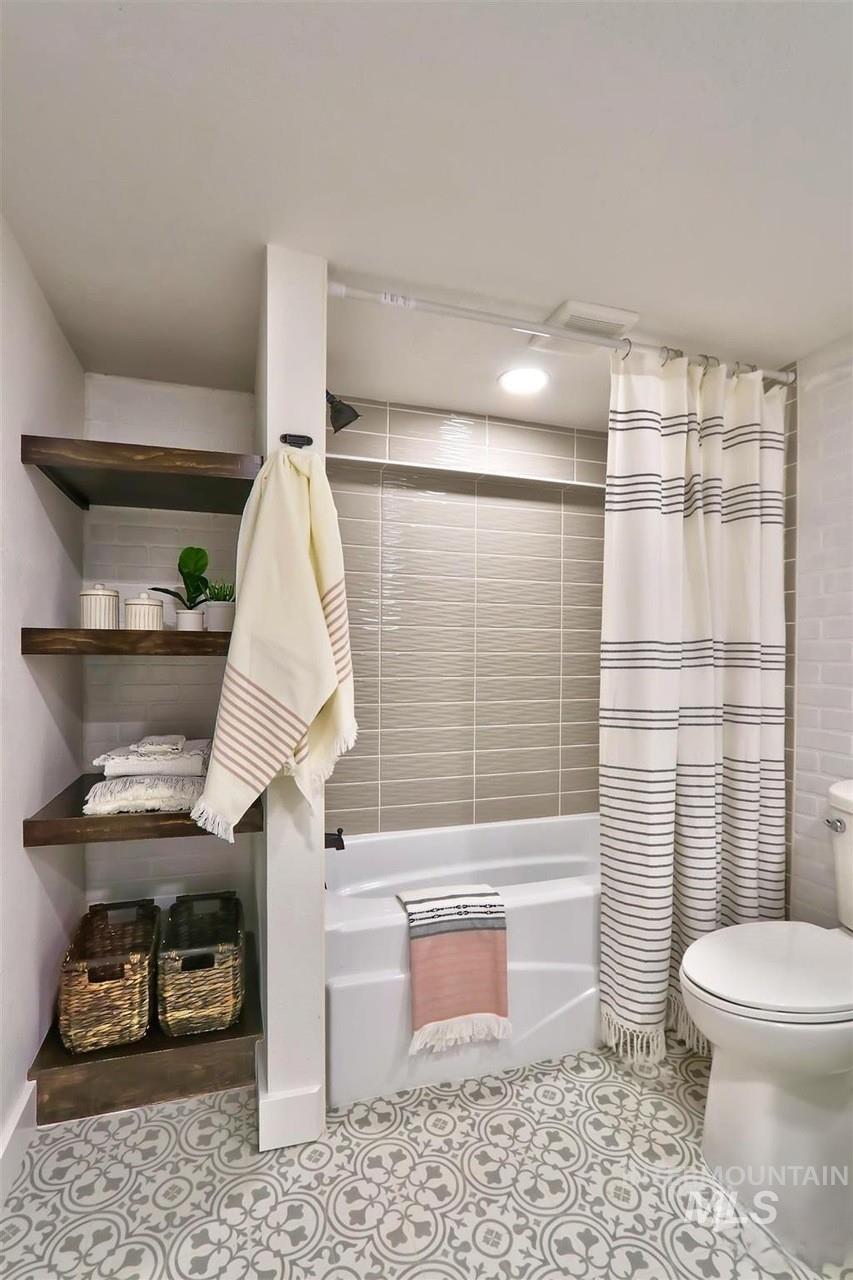 2316 W Kootenai St, Boise, Idaho 83705, 4 Bedrooms, 2 Bathrooms, Residential For Sale, Price $599,900,MLS 98979123