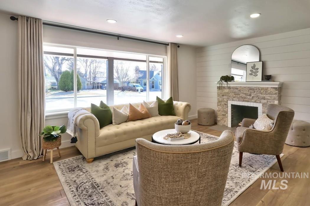 2316 W Kootenai St, Boise, Idaho 83705, 4 Bedrooms, 2 Bathrooms, Residential For Sale, Price $599,900,MLS 98979123