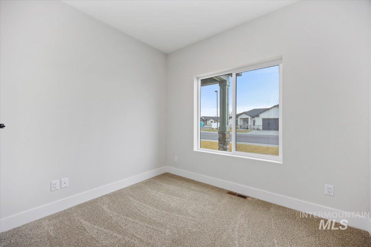 1108 Bronze Drive, Rupert, Idaho 83350, 4 Bedrooms, 2 Bathrooms, Residential For Sale, Price $367,000, 98979124