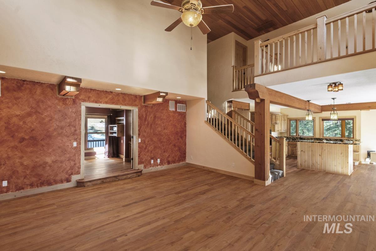 4 Chino Spur, Cascade, Idaho 83611, 3 Bedrooms, 3 Bathrooms, Residential For Sale, Price $1,700,000, 98979125