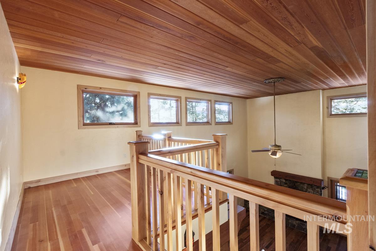 4 Chino Spur, Cascade, Idaho 83611, 3 Bedrooms, 3 Bathrooms, Residential For Sale, Price $1,700,000, 98979125