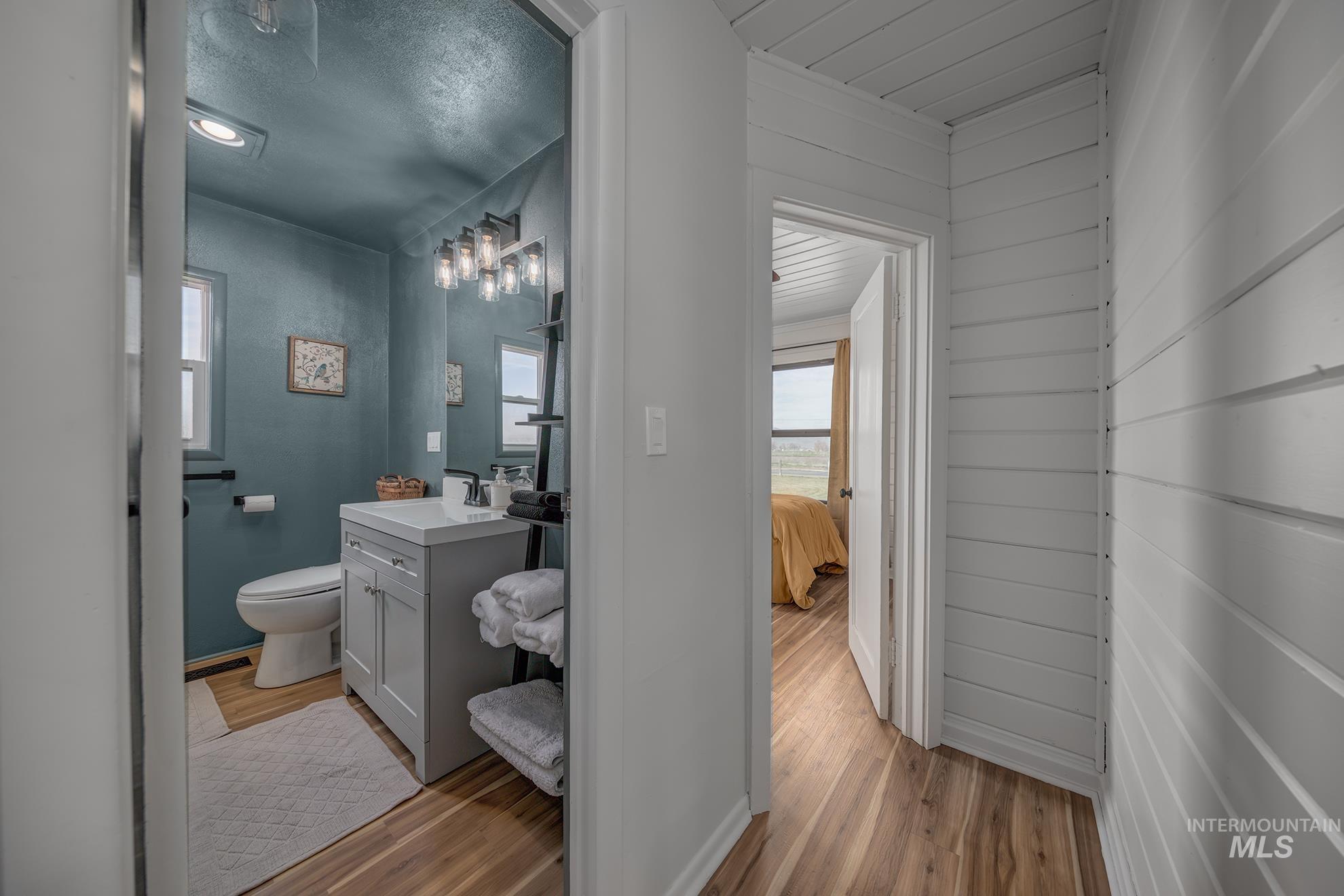 1009 County Road 70, Weiser, Idaho 83672, 3 Bedrooms, 2 Bathrooms, Residential For Sale, Price $469,000, 98979129