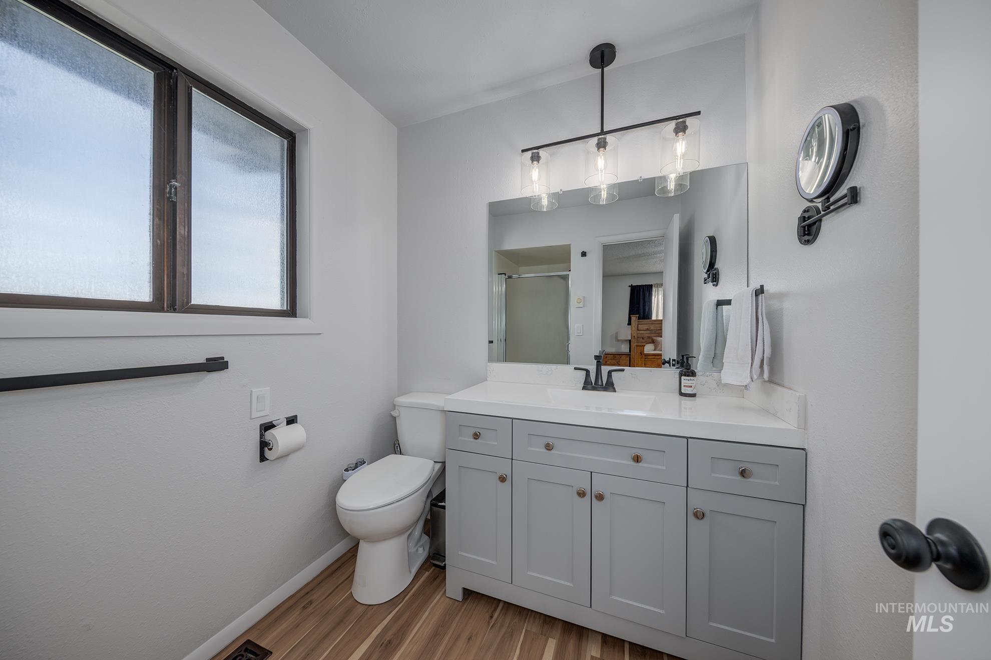 1009 County Road 70, Weiser, Idaho 83672, 3 Bedrooms, 2 Bathrooms, Residential For Sale, Price $469,000, 98979129