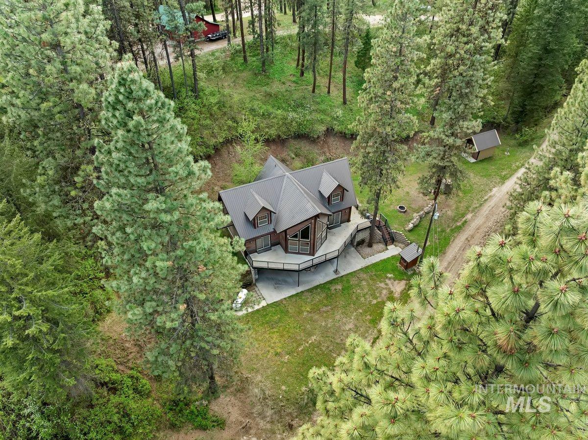 11 Forest Trail, Garden Valley, Idaho 83622, 3 Bedrooms, 3 Bathrooms, Residential For Sale, Price $899,250, 98979132