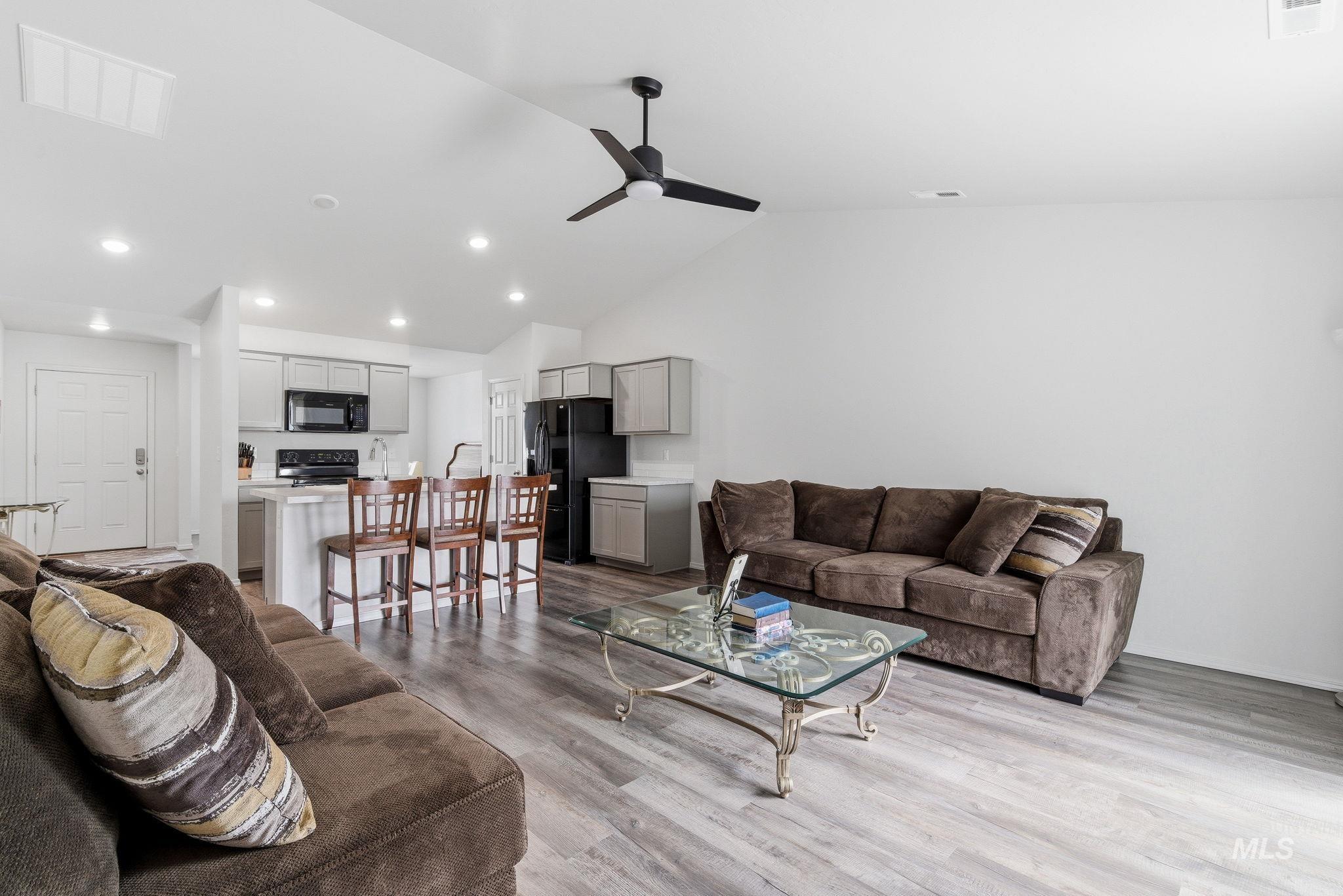 12769 Ashfield, Caldwell, Idaho 83607, 3 Bedrooms, 2 Bathrooms, Residential For Sale, Price $370,000, 98979133