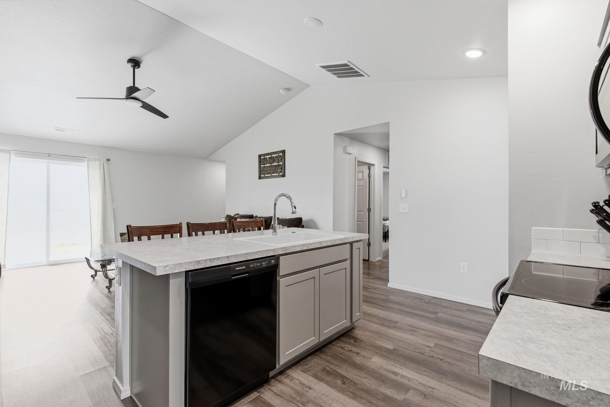 12769 Ashfield, Caldwell, Idaho 83607, 3 Bedrooms, 2 Bathrooms, Residential For Sale, Price $370,000, 98979133