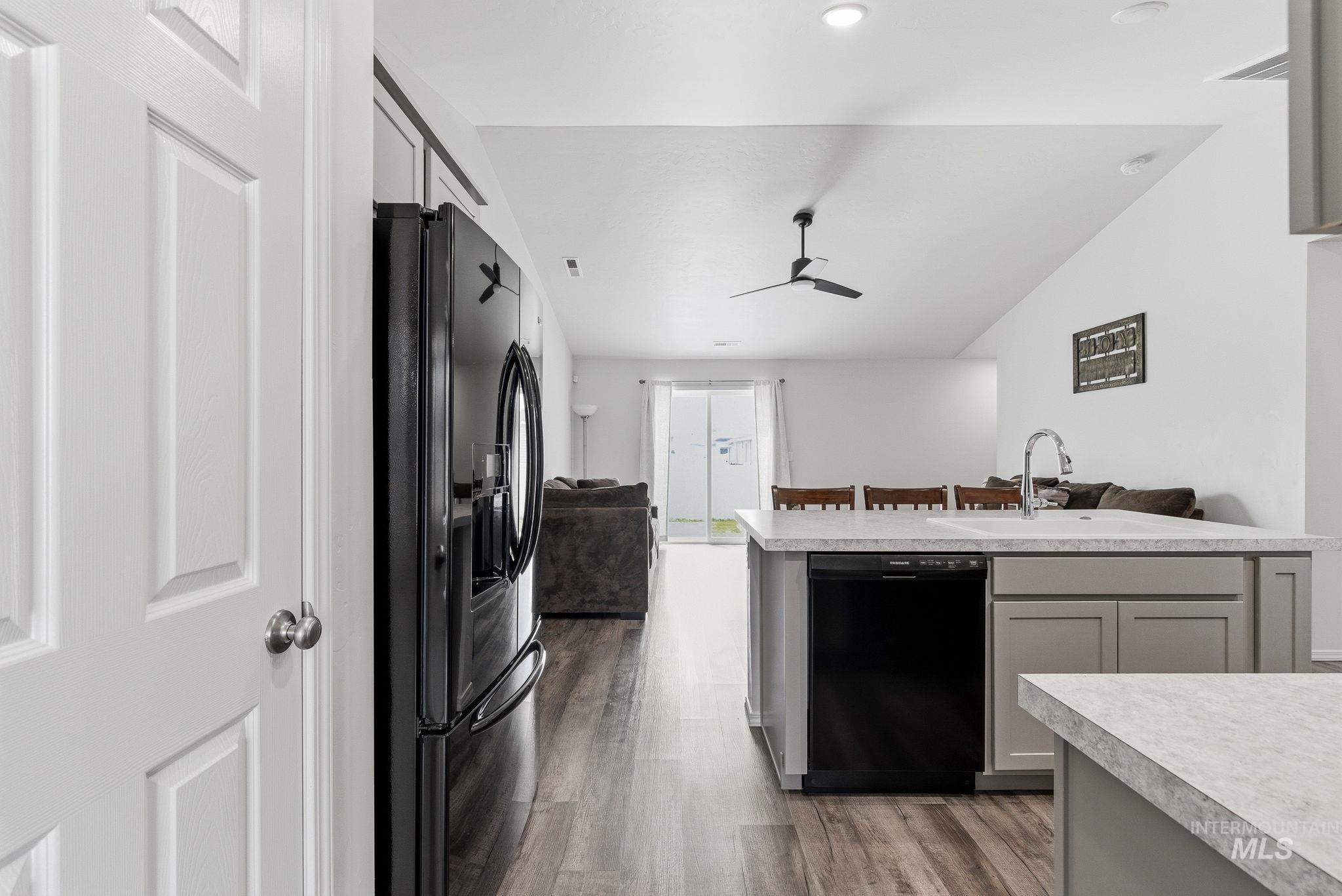 12769 Ashfield, Caldwell, Idaho 83607, 3 Bedrooms, 2 Bathrooms, Residential For Sale, Price $370,000, 98979133