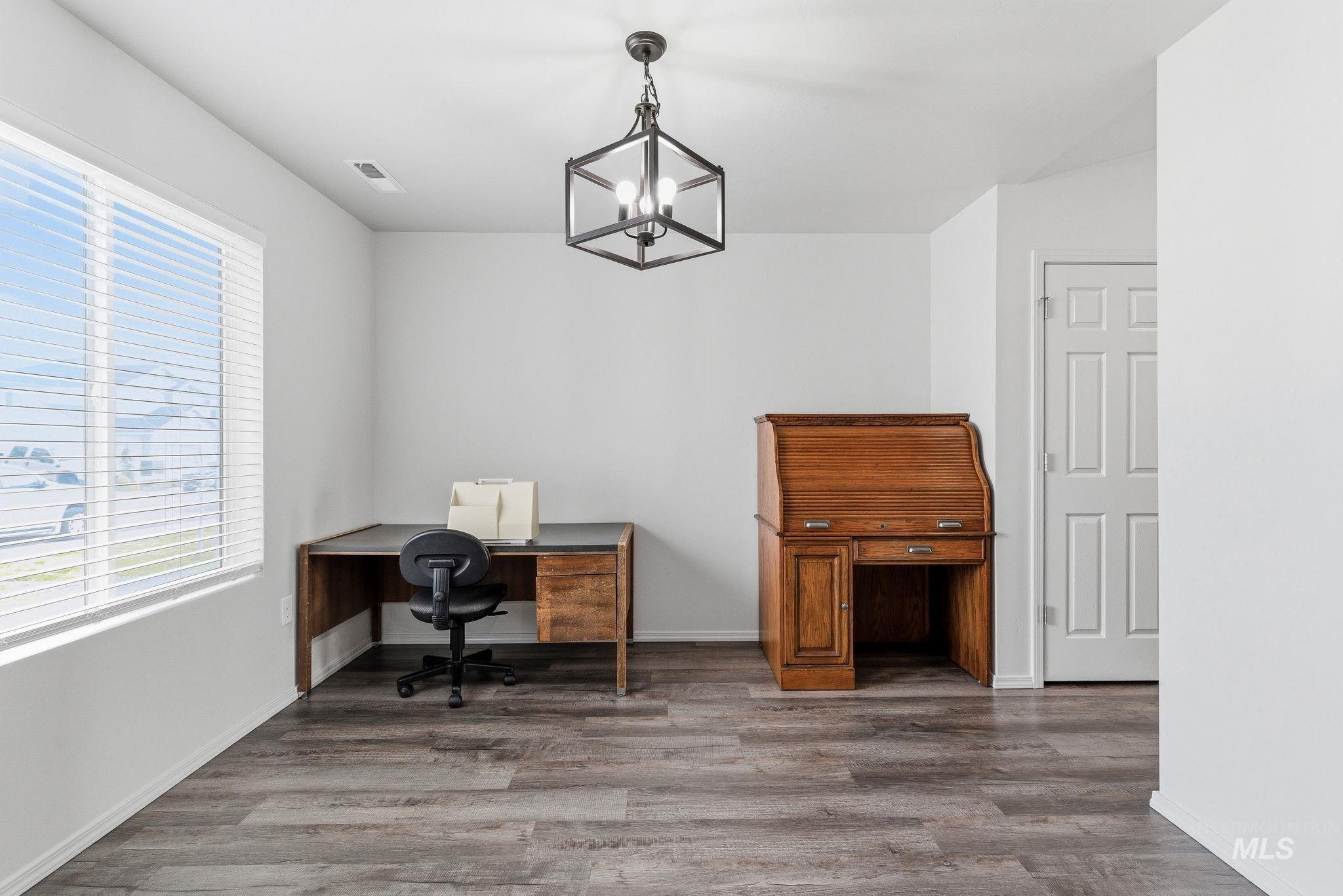 12769 Ashfield, Caldwell, Idaho 83607, 3 Bedrooms, 2 Bathrooms, Residential For Sale, Price $370,000, 98979133