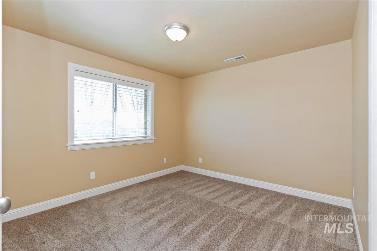 18794 Smiley Peak Ave, Nampa, Idaho 83687-5152, 3 Bedrooms, 2.5 Bathrooms, Residential For Sale, Price $466,900, 98979135