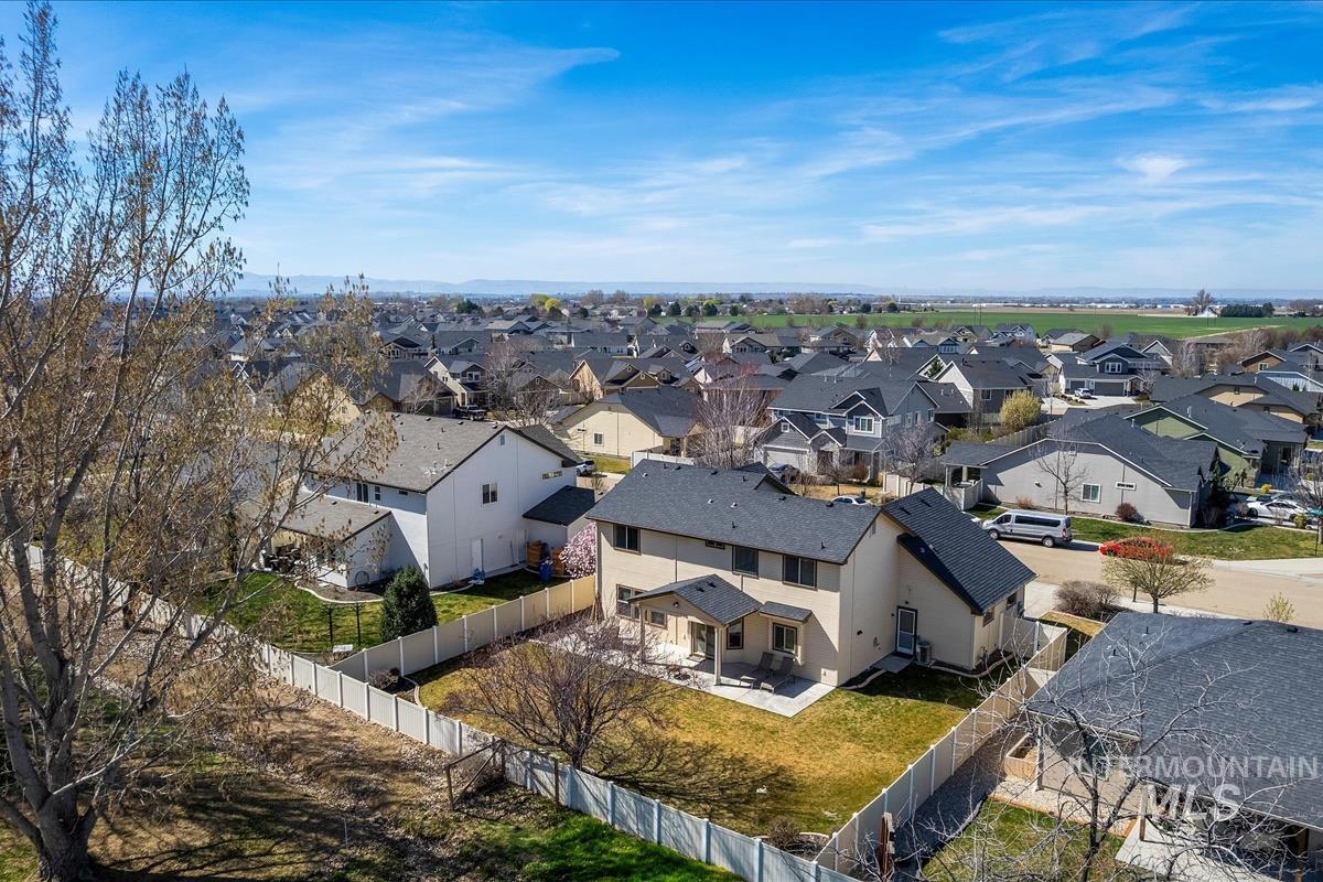 18794 Smiley Peak Ave, Nampa, Idaho 83687-5152, 3 Bedrooms, 2.5 Bathrooms, Residential For Sale, Price $479,900, 98979135