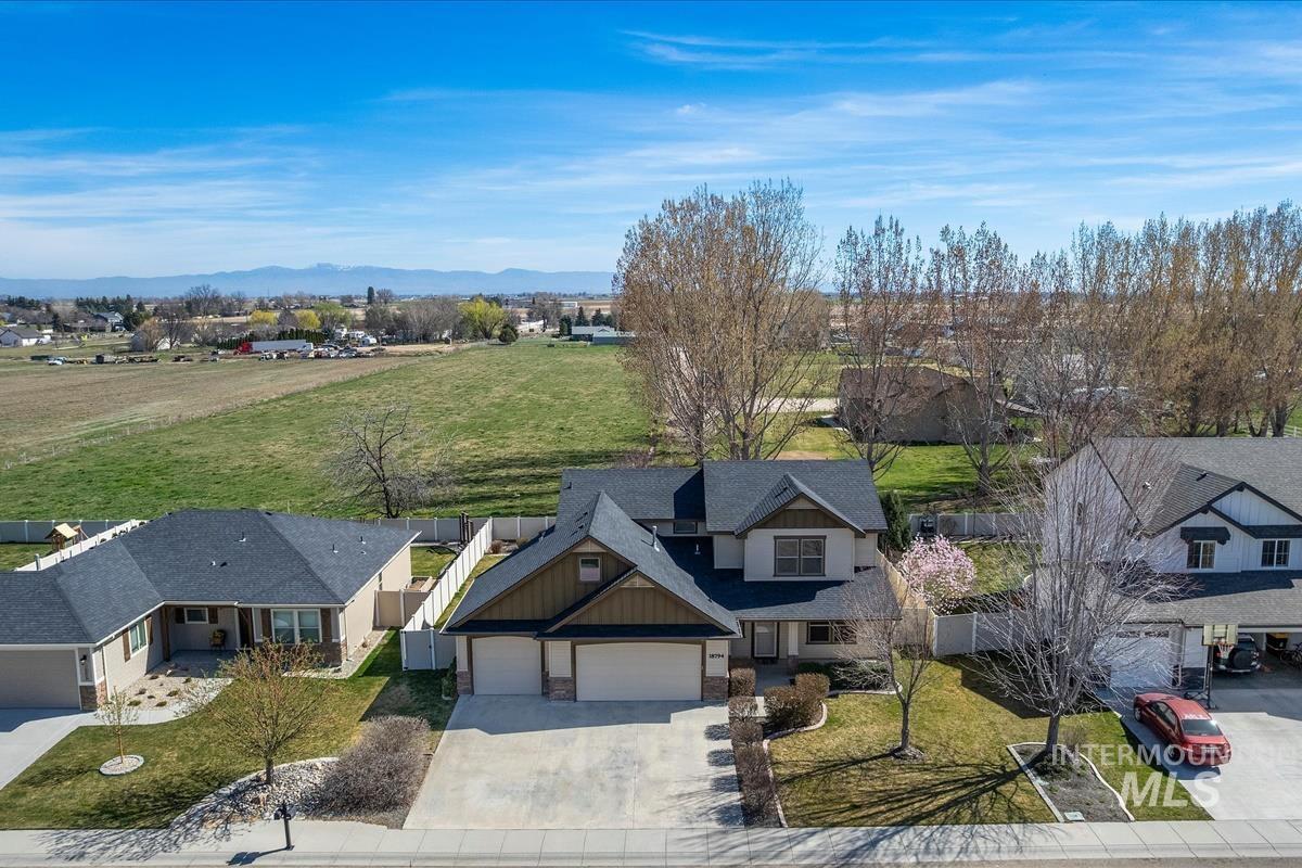 18794 Smiley Peak Ave, Nampa, Idaho 83687-5152, 3 Bedrooms, 2.5 Bathrooms, Residential For Sale, Price $479,900, 98979135