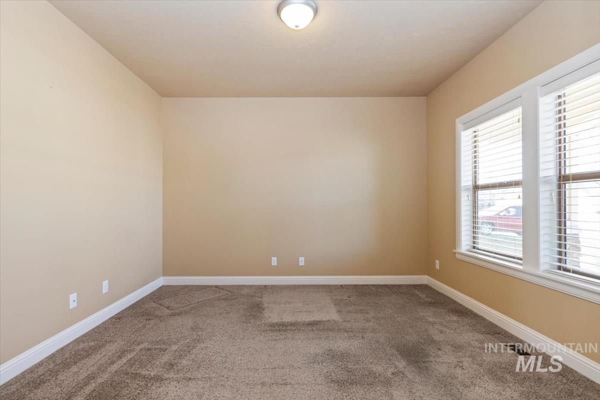 18794 Smiley Peak Ave, Nampa, Idaho 83687-5152, 3 Bedrooms, 2.5 Bathrooms, Residential For Sale, Price $466,900, 98979135