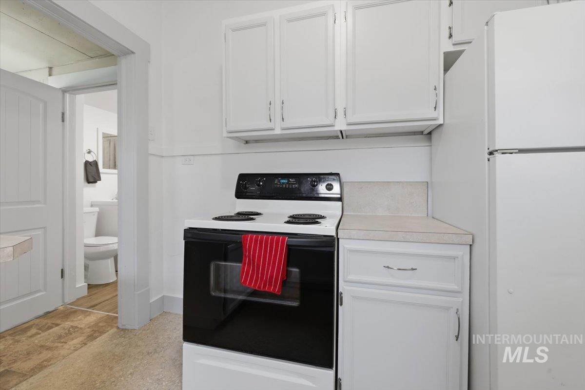 1011 10th Ave South, Nampa, Idaho 83651, 2 Bedrooms, 1 Bathroom, Residential Income For Sale, Price $369,900,MLS 98979136