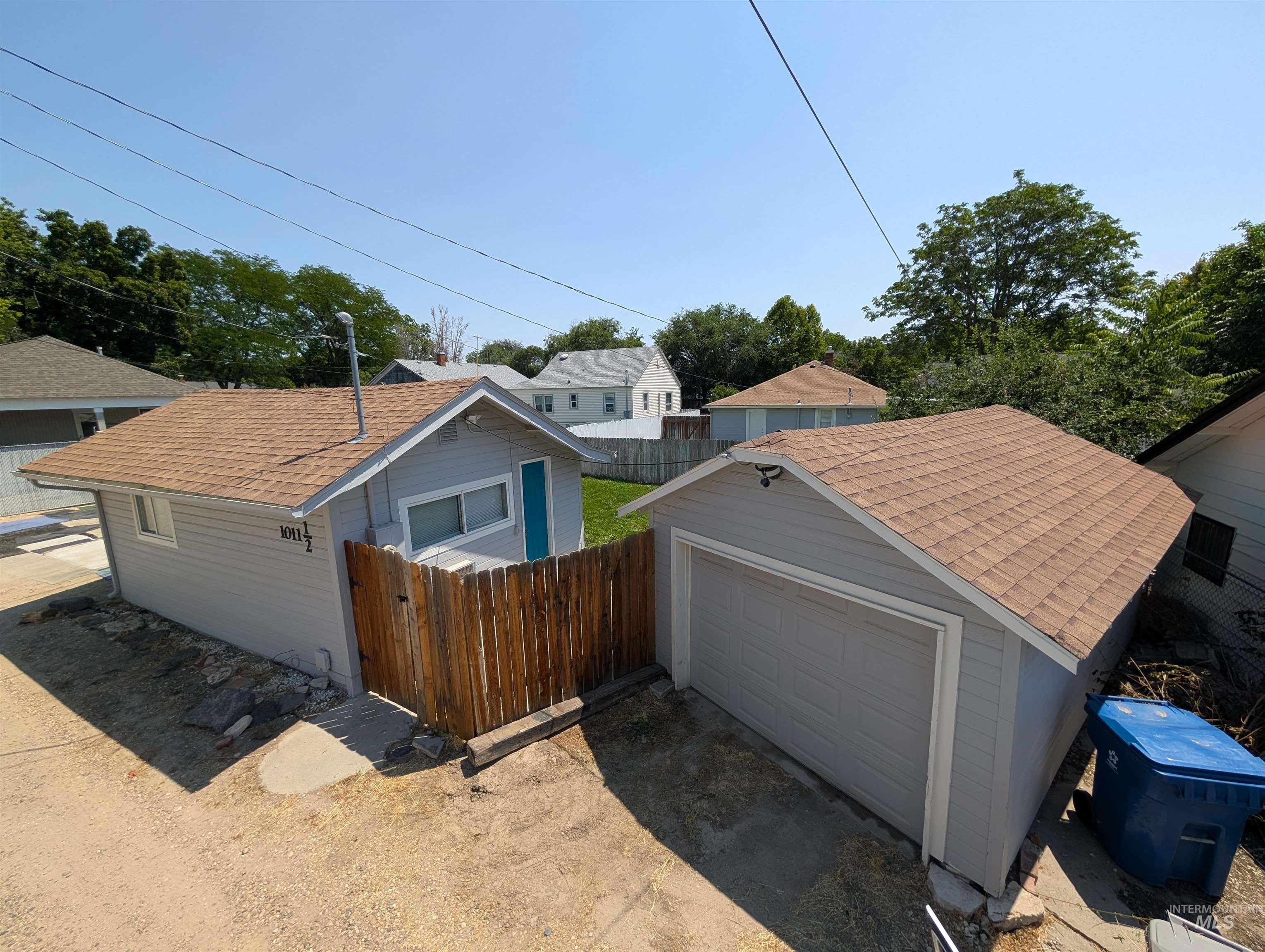 1011 10th Ave South, Nampa, Idaho 83651, 2 Bedrooms, 1 Bathroom, Residential Income For Sale, Price $369,900,MLS 98979136