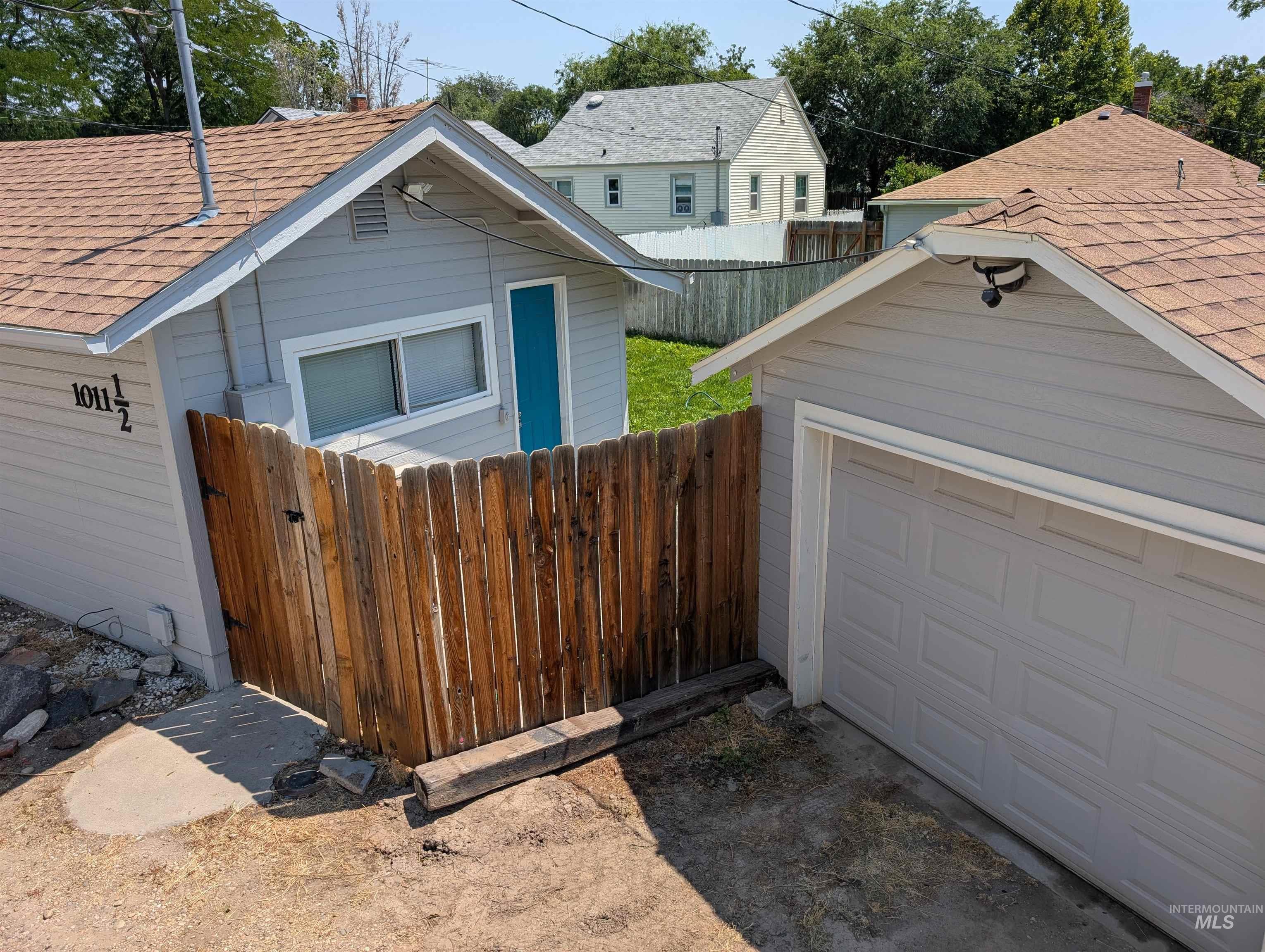 1011 10th Ave South, Nampa, Idaho 83651, 2 Bedrooms, 1 Bathroom, Residential Income For Sale, Price $369,900,MLS 98979136