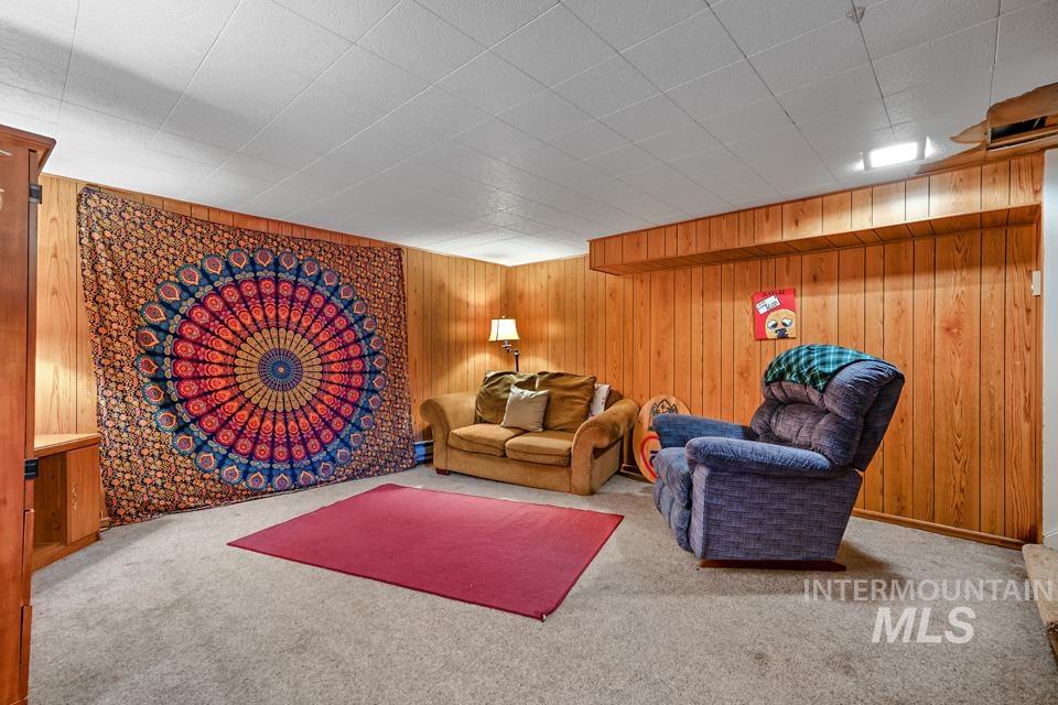 489 NW 4th Ave, Ontario, Oregon 97914, 3 Bedrooms, 1.5 Bathrooms, Residential For Sale, Price $320,000, 98979137