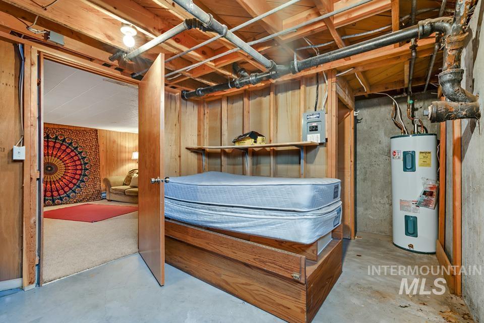 489 NW 4th Ave, Ontario, Oregon 97914, 3 Bedrooms, 1.5 Bathrooms, Residential For Sale, Price $320,000, 98979137