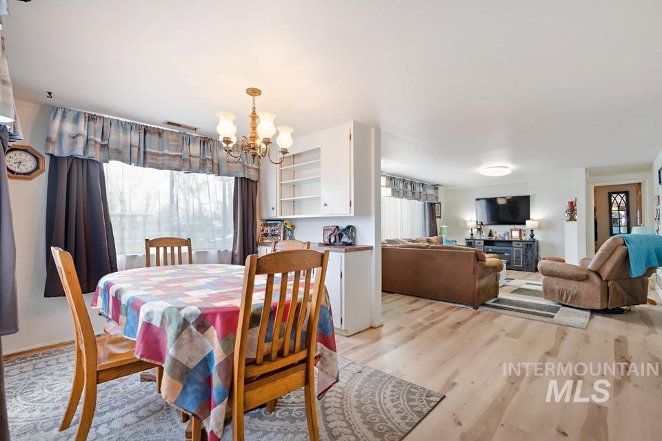 489 NW 4th Ave, Ontario, Oregon 97914, 3 Bedrooms, 1.5 Bathrooms, Residential For Sale, Price $320,000, 98979137