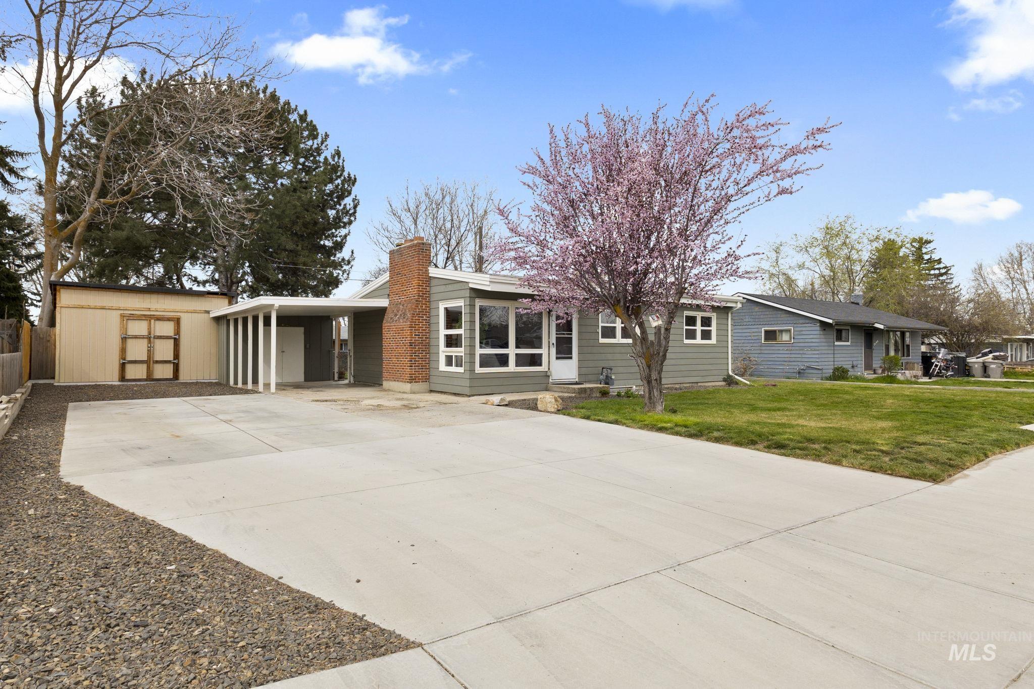 1403 N Ohio Avenue, Caldwell, Idaho 83605, 4 Bedrooms, 2 Bathrooms, Residential For Sale, Price $349,500, 98979142