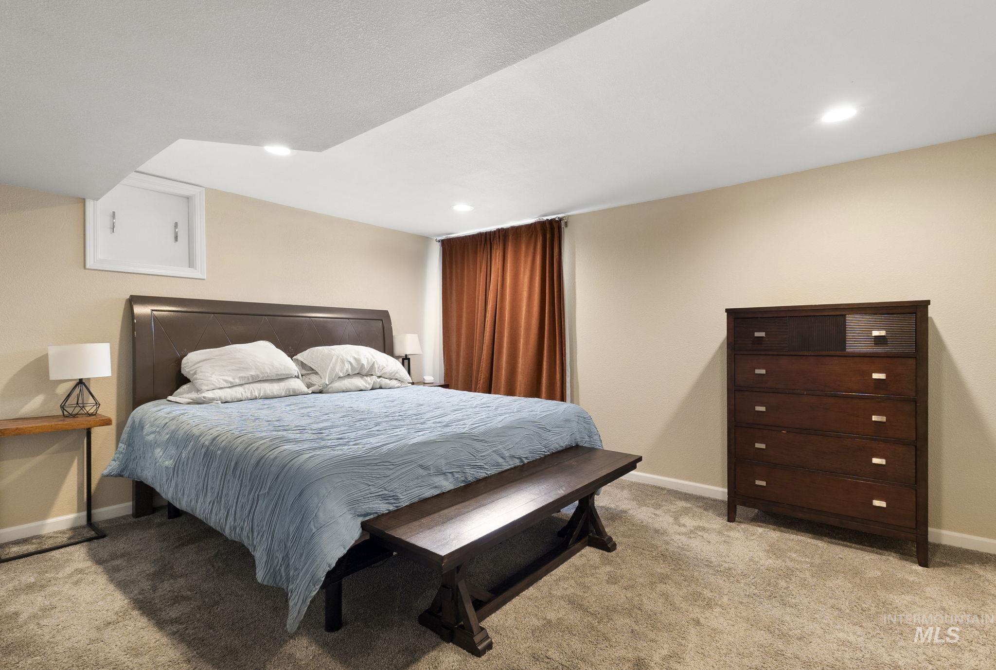 1403 N Ohio Avenue, Caldwell, Idaho 83605, 4 Bedrooms, 2 Bathrooms, Residential For Sale, Price $349,500, 98979142