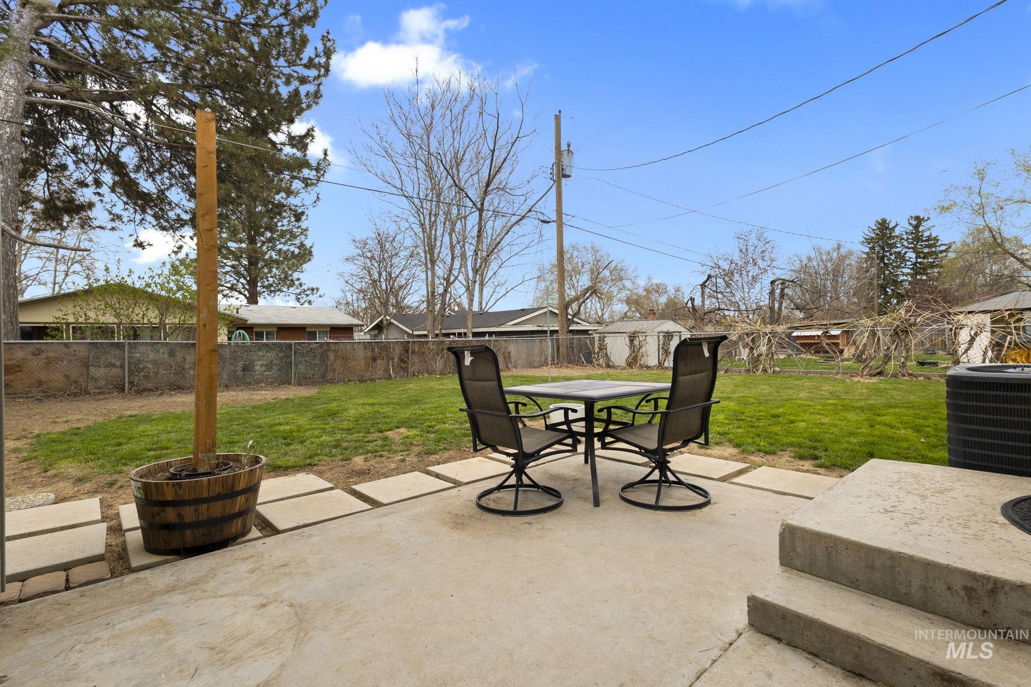 1403 N Ohio Avenue, Caldwell, Idaho 83605, 4 Bedrooms, 2 Bathrooms, Residential For Sale, Price $349,500, 98979142