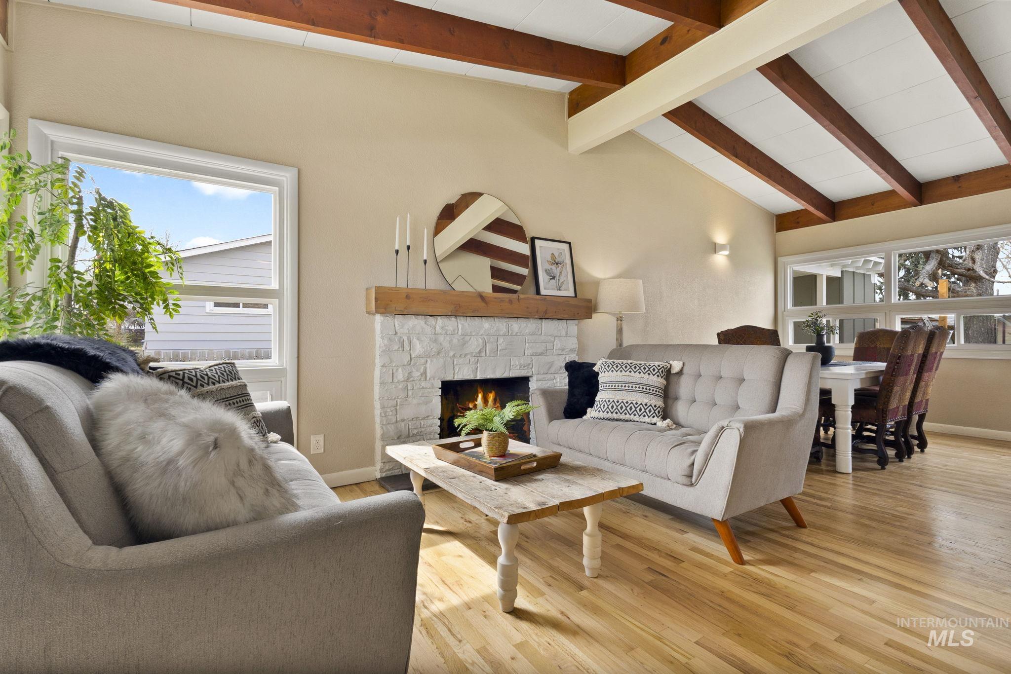 1403 N Ohio Avenue, Caldwell, Idaho 83605, 4 Bedrooms, 2 Bathrooms, Residential For Sale, Price $349,500, 98979142