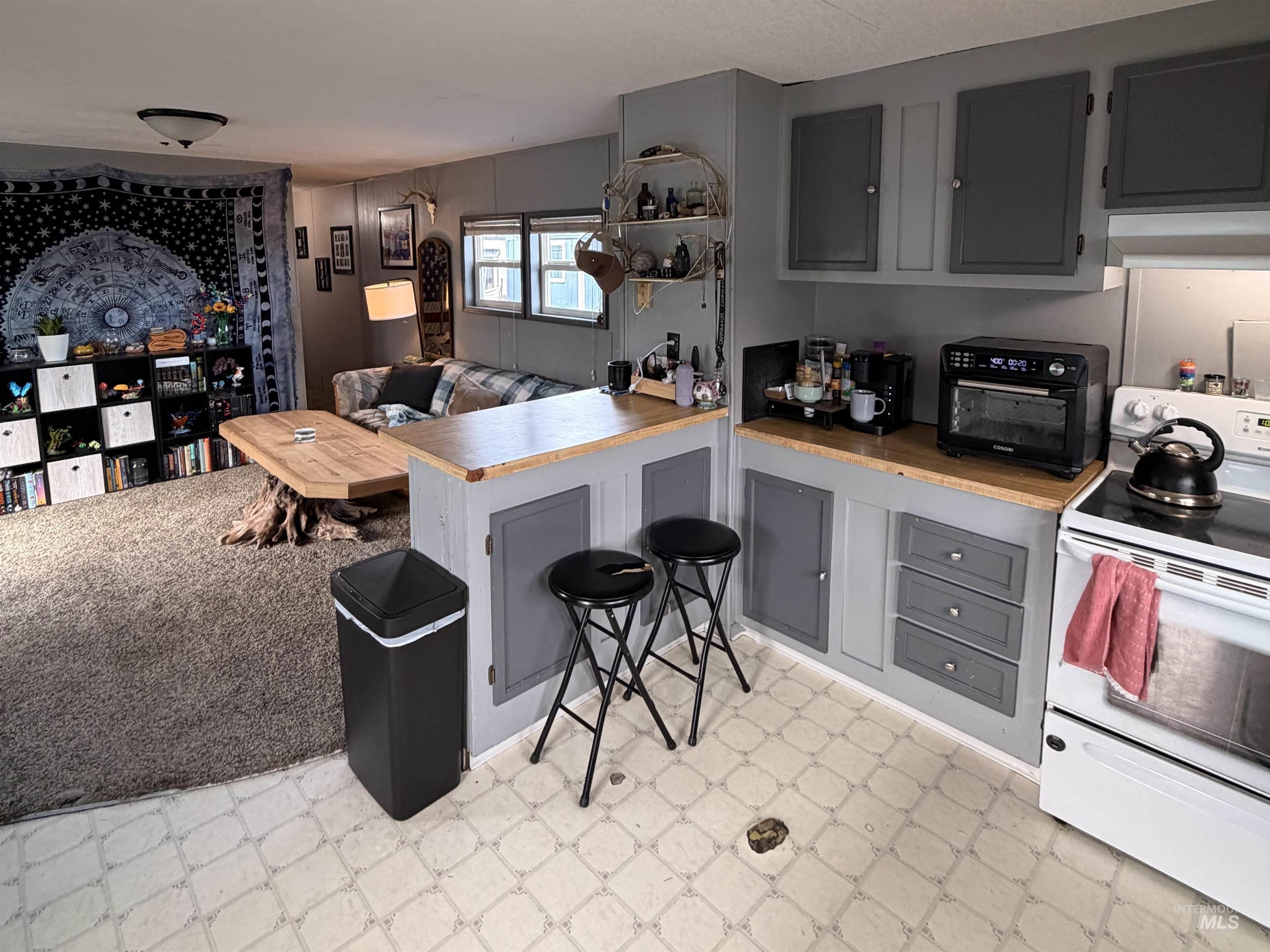 928 Warner Ave, Lewiston, Idaho 83501, 2 Bedrooms, 1 Bathroom, Residential For Sale, Price $50,000,MLS 98979143