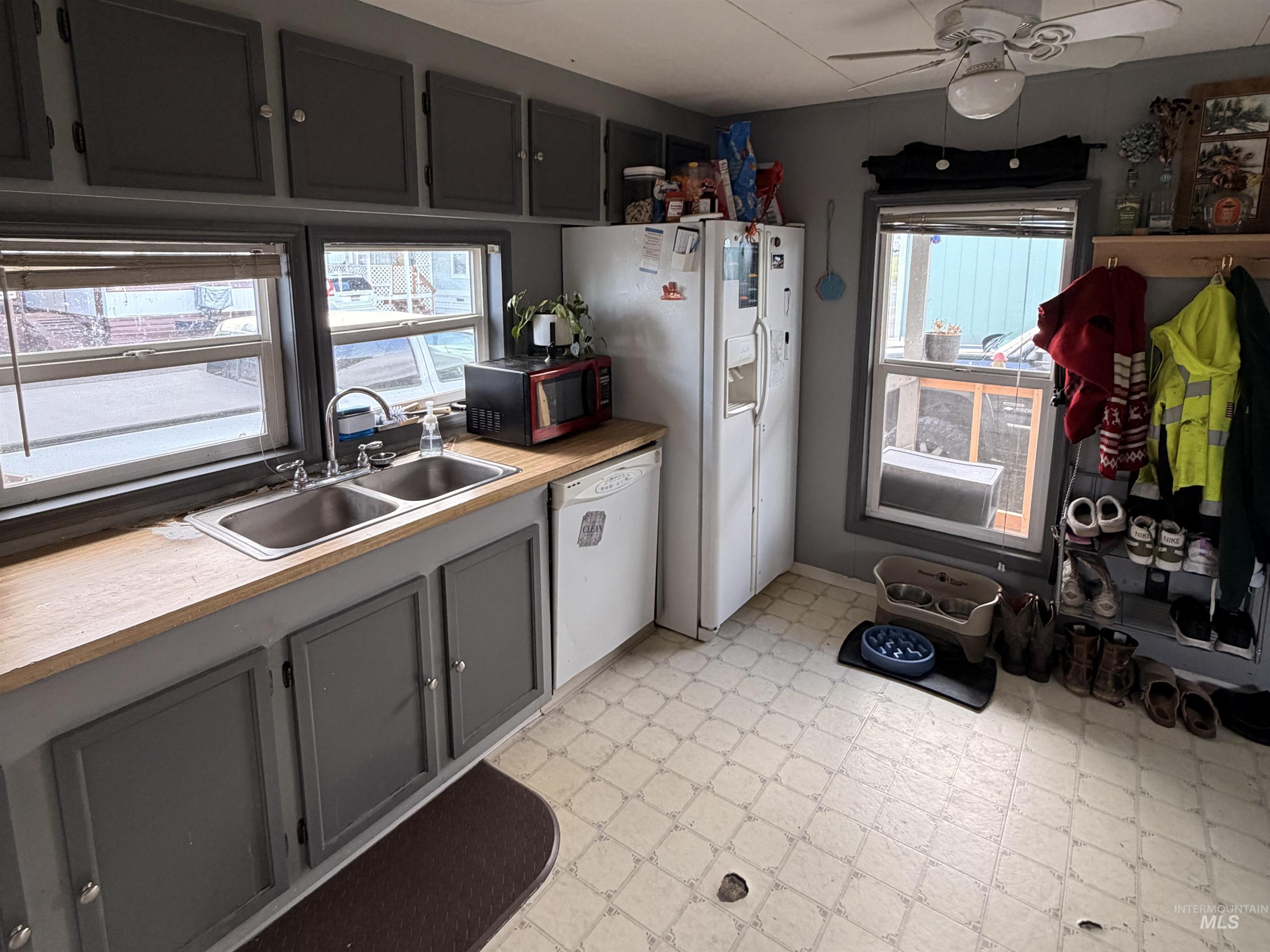 928 Warner Ave, Lewiston, Idaho 83501, 2 Bedrooms, 1 Bathroom, Residential For Sale, Price $50,000,MLS 98979143