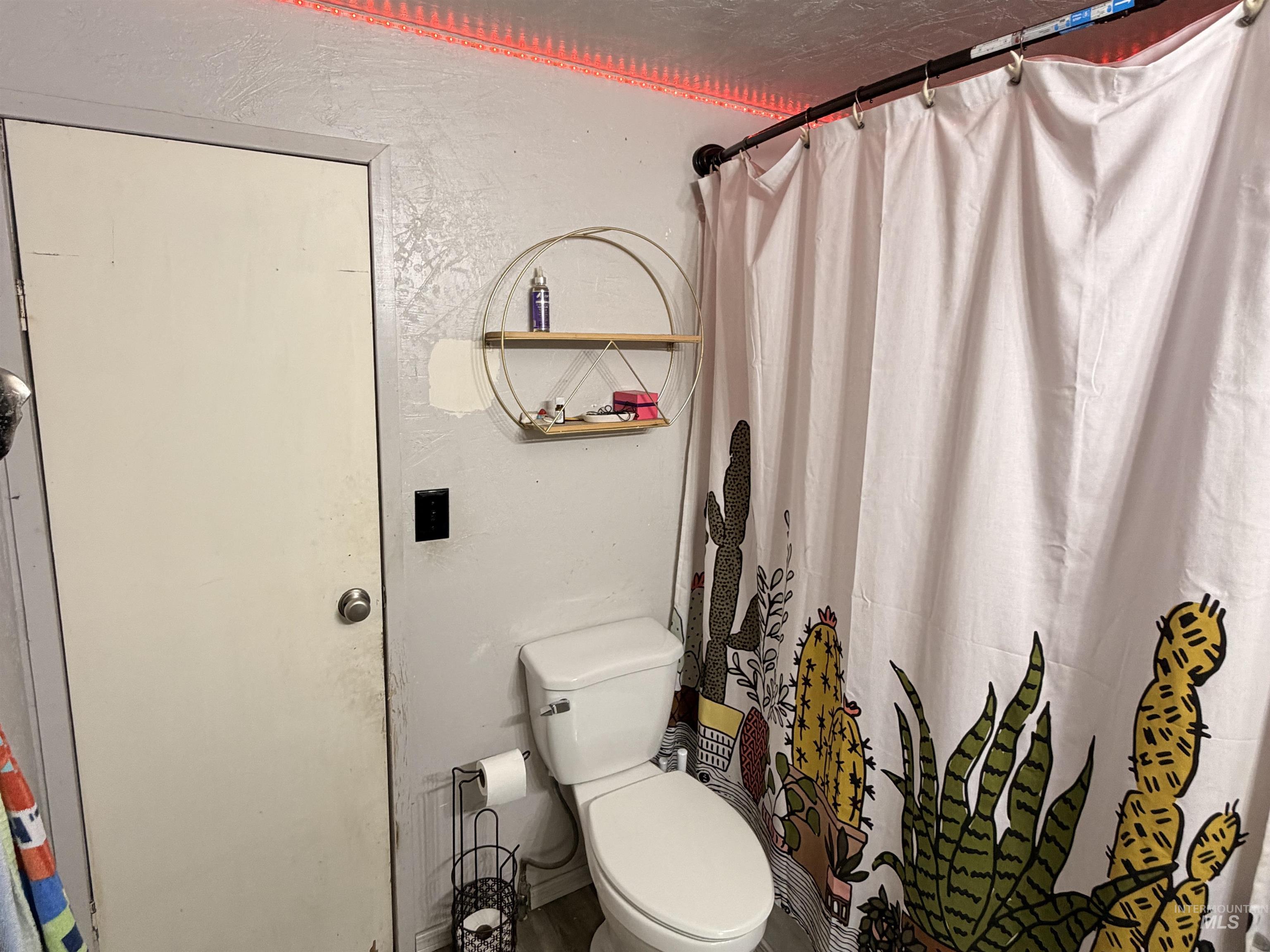 928 Warner Ave, Lewiston, Idaho 83501, 2 Bedrooms, 1 Bathroom, Residential For Sale, Price $50,000,MLS 98979143