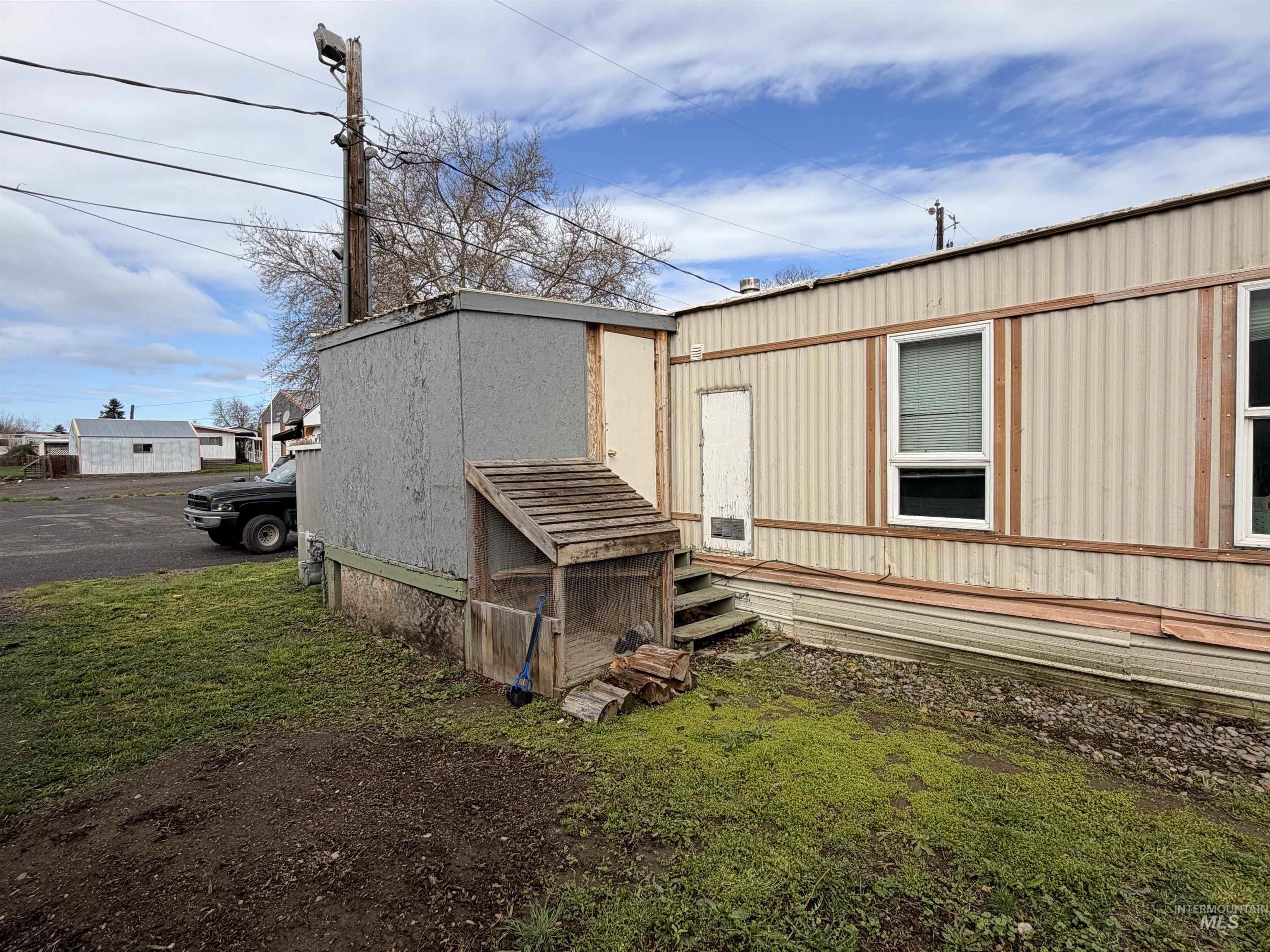 928 Warner Ave, Lewiston, Idaho 83501, 2 Bedrooms, 1 Bathroom, Residential For Sale, Price $50,000,MLS 98979143