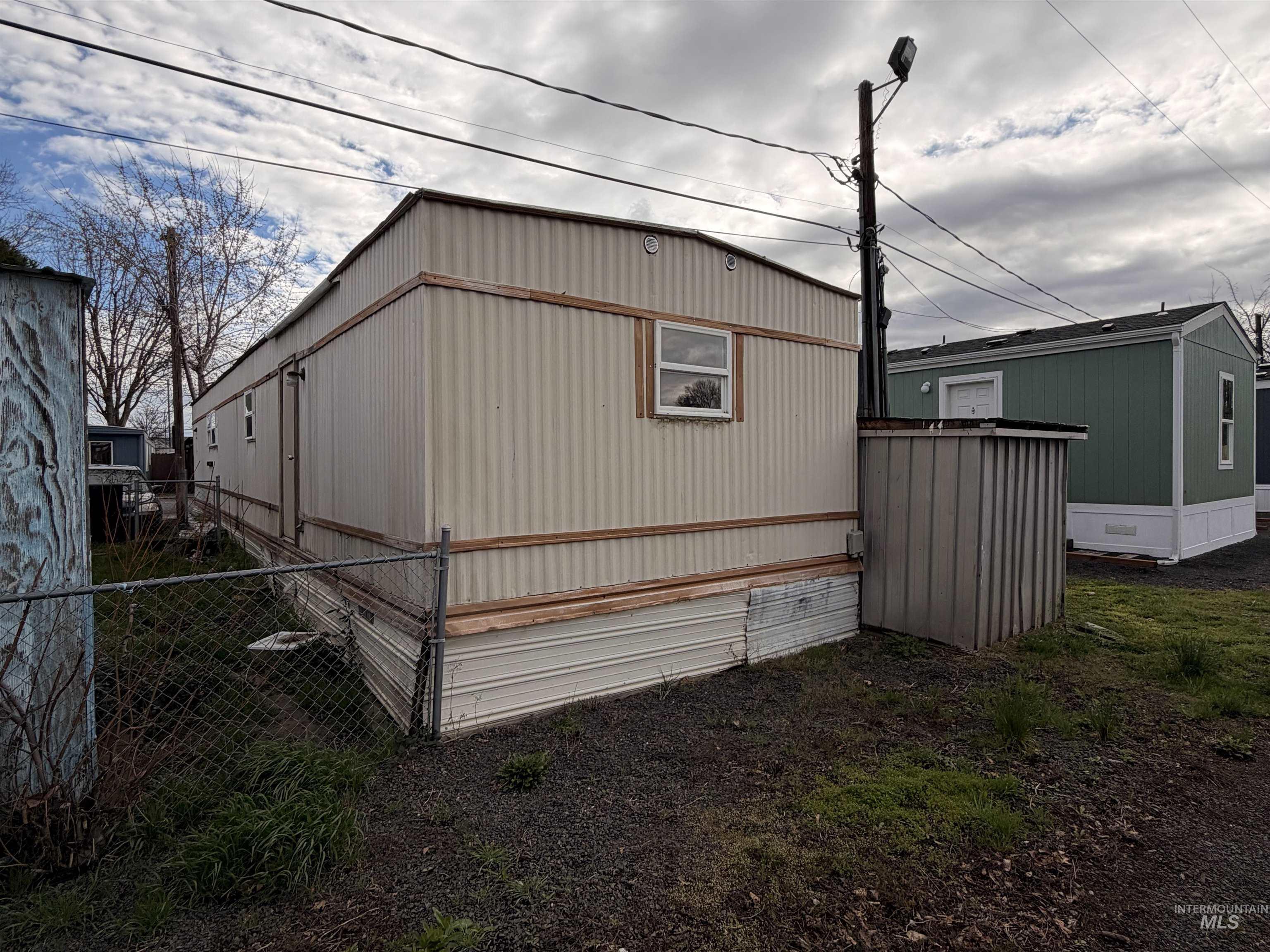 928 Warner Ave, Lewiston, Idaho 83501, 2 Bedrooms, 1 Bathroom, Residential For Sale, Price $50,000,MLS 98979143