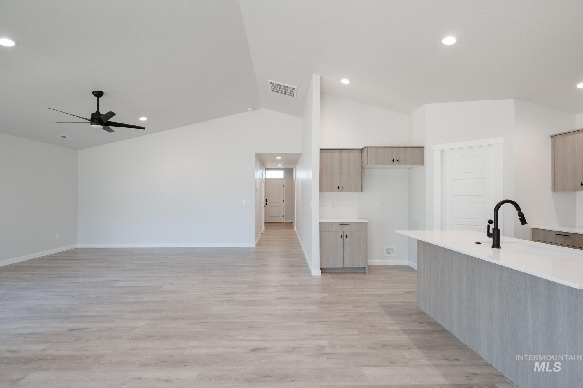 2433 N Silver Wolf Ave, Star, Idaho 83669, 4 Bedrooms, 2 Bathrooms, Residential For Sale, Price $494,990, 98979144