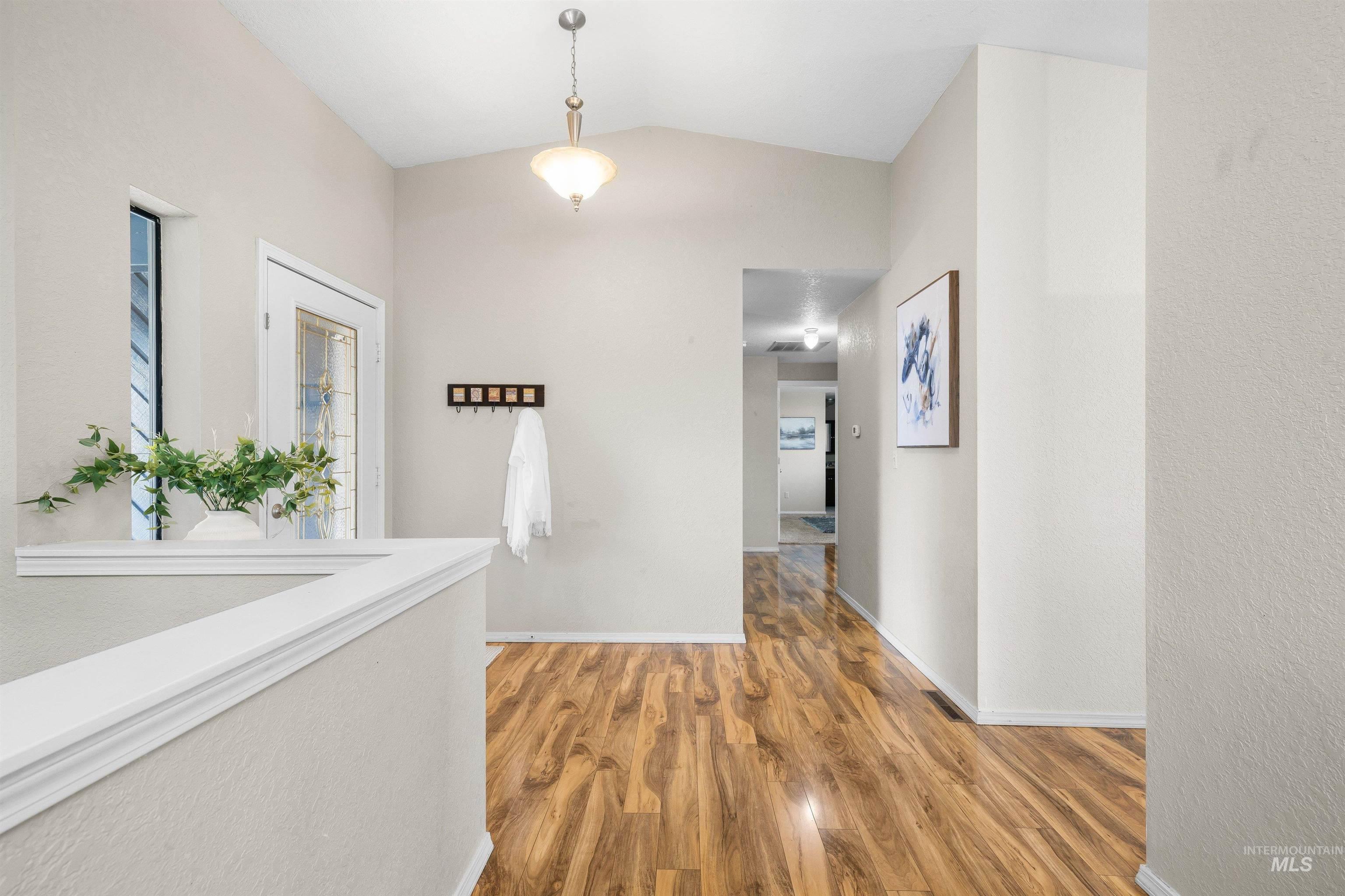 1408 W Lowry Street, Meridian, Idaho 83646, 3 Bedrooms, 2 Bathrooms, Residential For Sale, Price $399,900, 98979145