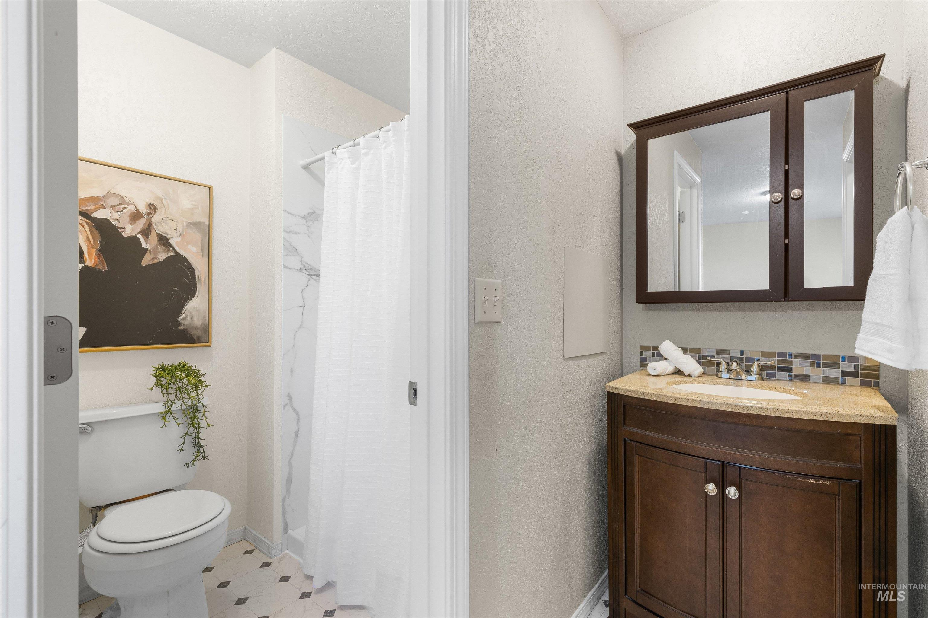 1408 W Lowry Street, Meridian, Idaho 83646, 3 Bedrooms, 2 Bathrooms, Residential For Sale, Price $399,900, 98979145