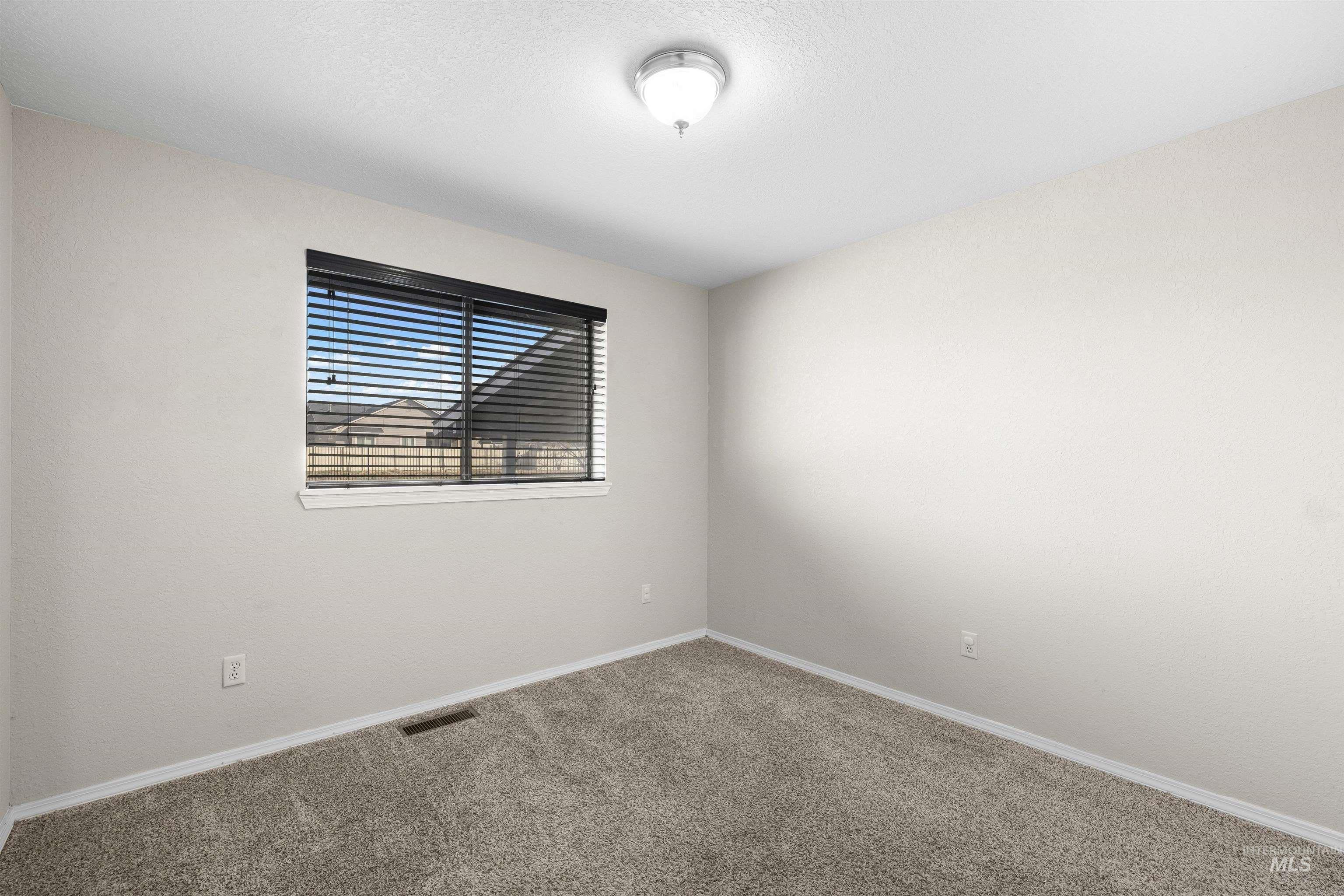 1408 W Lowry Street, Meridian, Idaho 83646, 3 Bedrooms, 2 Bathrooms, Residential For Sale, Price $399,900, 98979145