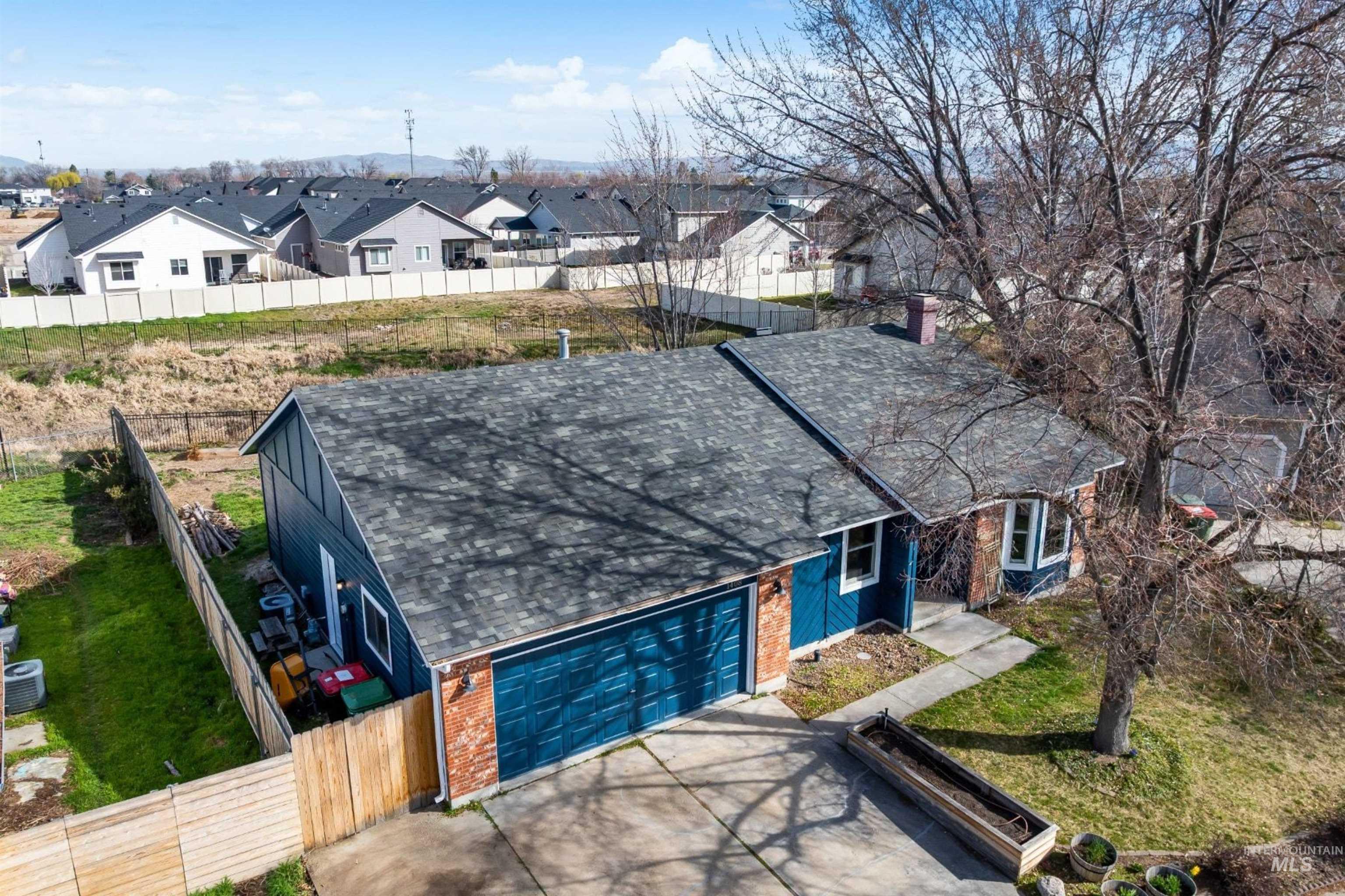 1408 W Lowry Street, Meridian, Idaho 83646, 3 Bedrooms, 2 Bathrooms, Residential For Sale, Price $399,900, 98979145