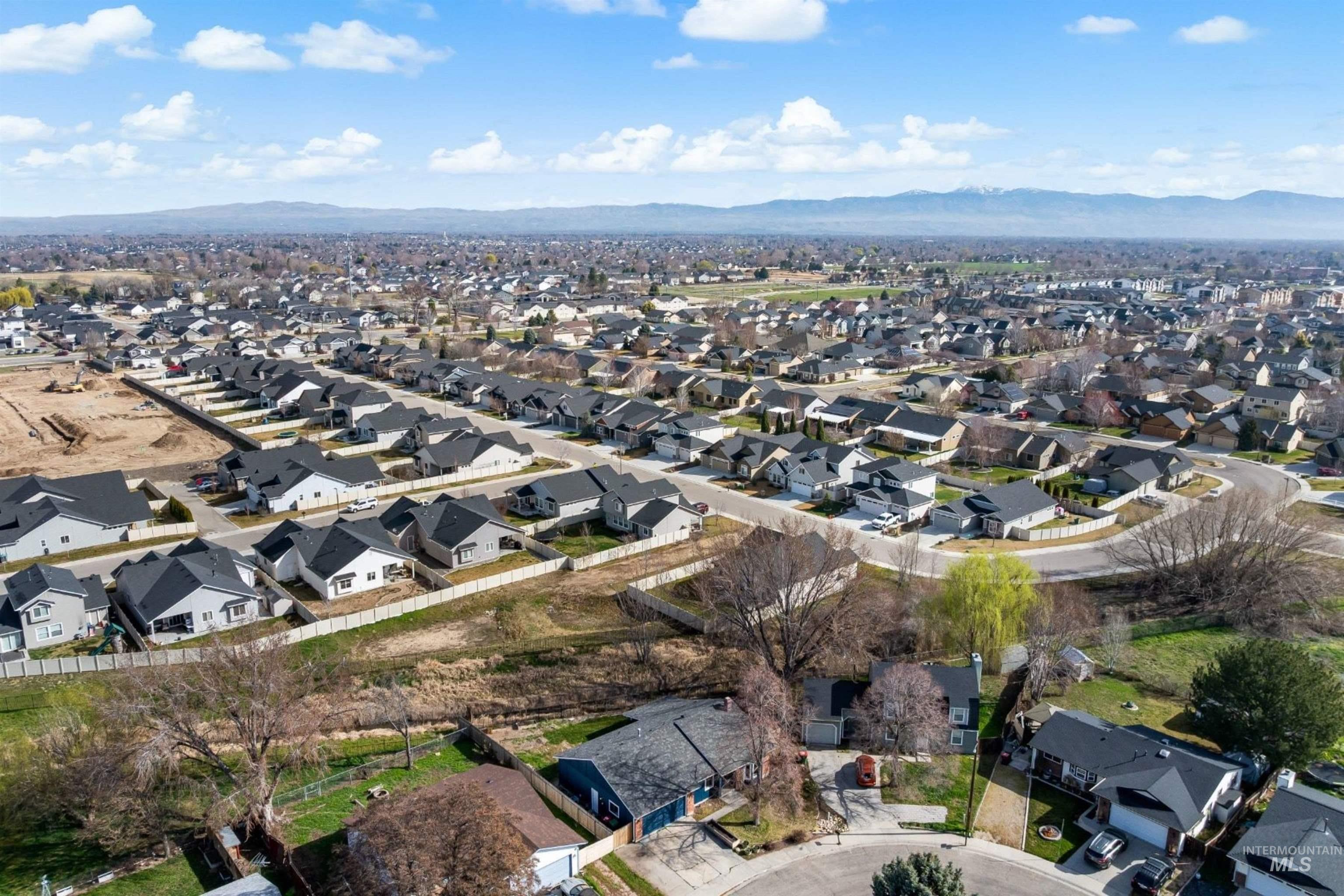 1408 W Lowry Street, Meridian, Idaho 83646, 3 Bedrooms, 2 Bathrooms, Residential For Sale, Price $399,900, 98979145