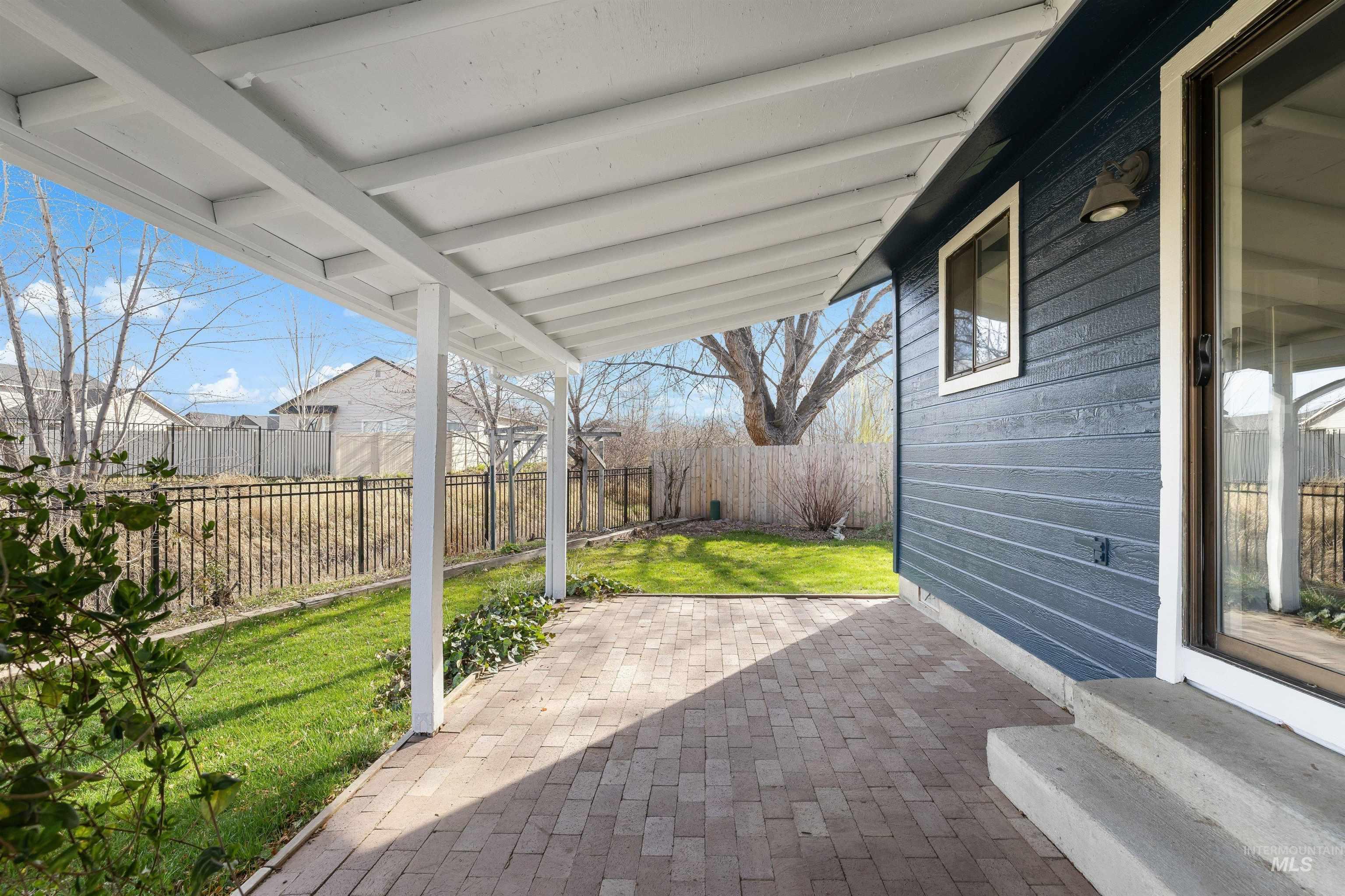 1408 W Lowry Street, Meridian, Idaho 83646, 3 Bedrooms, 2 Bathrooms, Residential For Sale, Price $399,900, 98979145