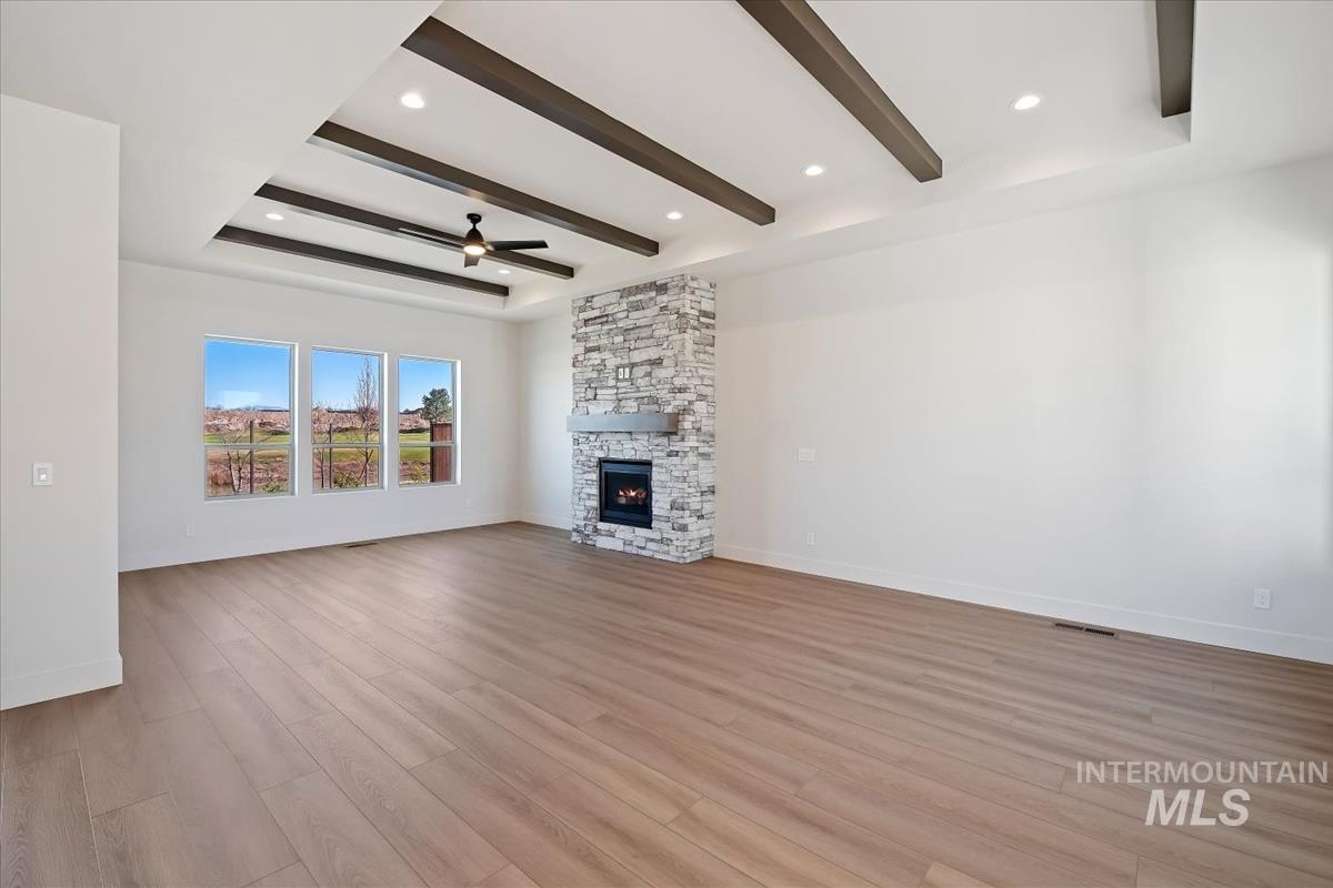 11198 W Tara Iti Ln, Kuna, Idaho 83634-0000, 3 Bedrooms, 2.5 Bathrooms, Residential For Sale, Price $799,880, 98979146