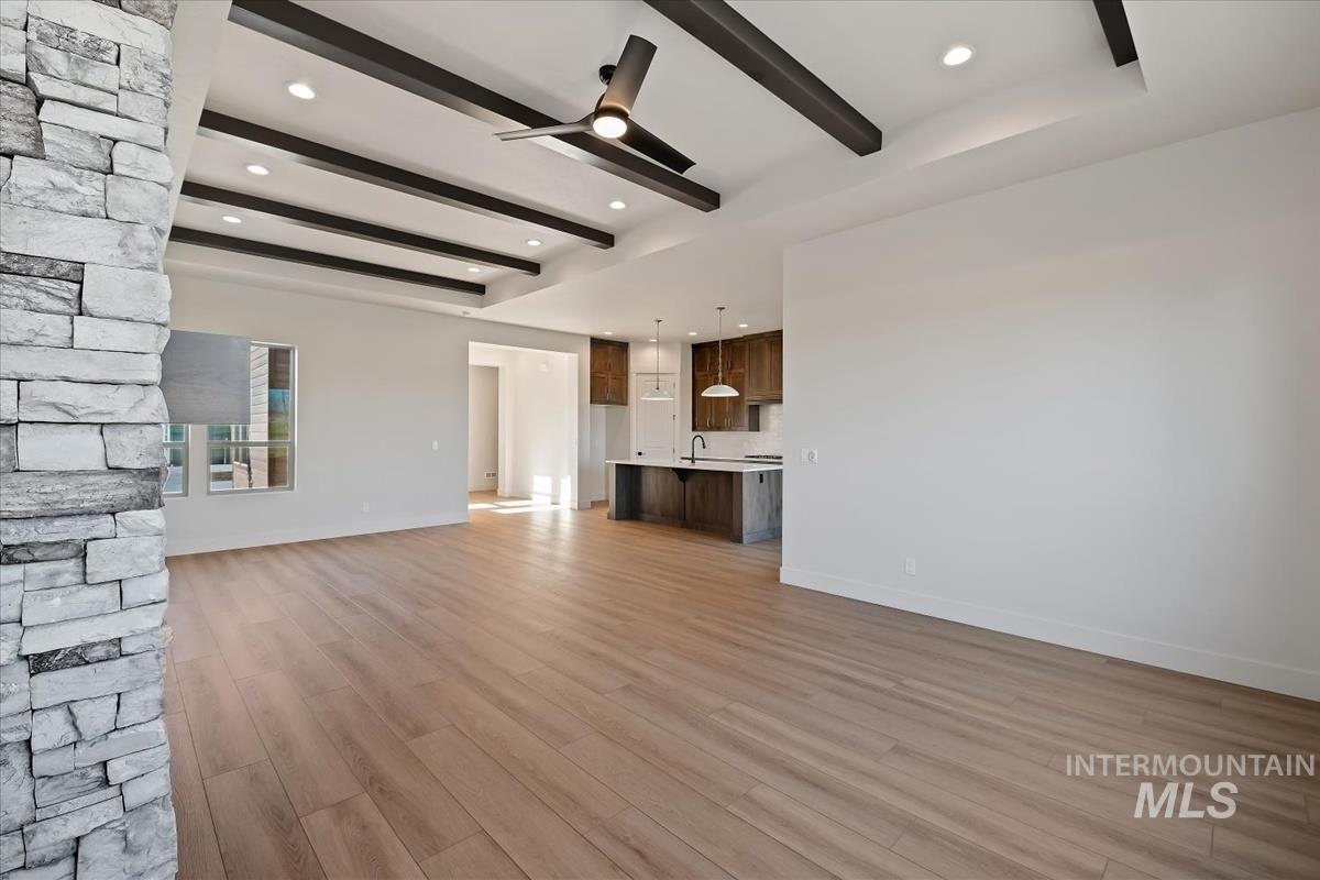 11198 W Tara Iti Ln, Kuna, Idaho 83634-0000, 3 Bedrooms, 2.5 Bathrooms, Residential For Sale, Price $799,880, 98979146