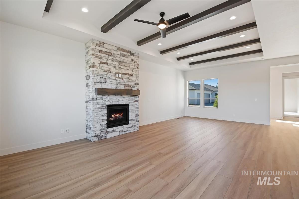 11198 W Tara Iti Ln, Kuna, Idaho 83634-0000, 3 Bedrooms, 2.5 Bathrooms, Residential For Sale, Price $799,880, 98979146