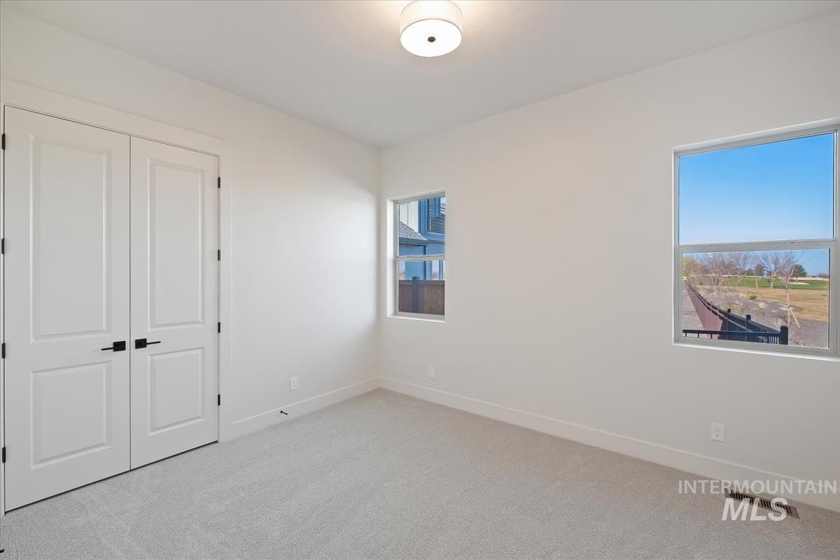 11198 W Tara Iti Ln, Kuna, Idaho 83634-0000, 3 Bedrooms, 2.5 Bathrooms, Residential For Sale, Price $799,880, 98979146