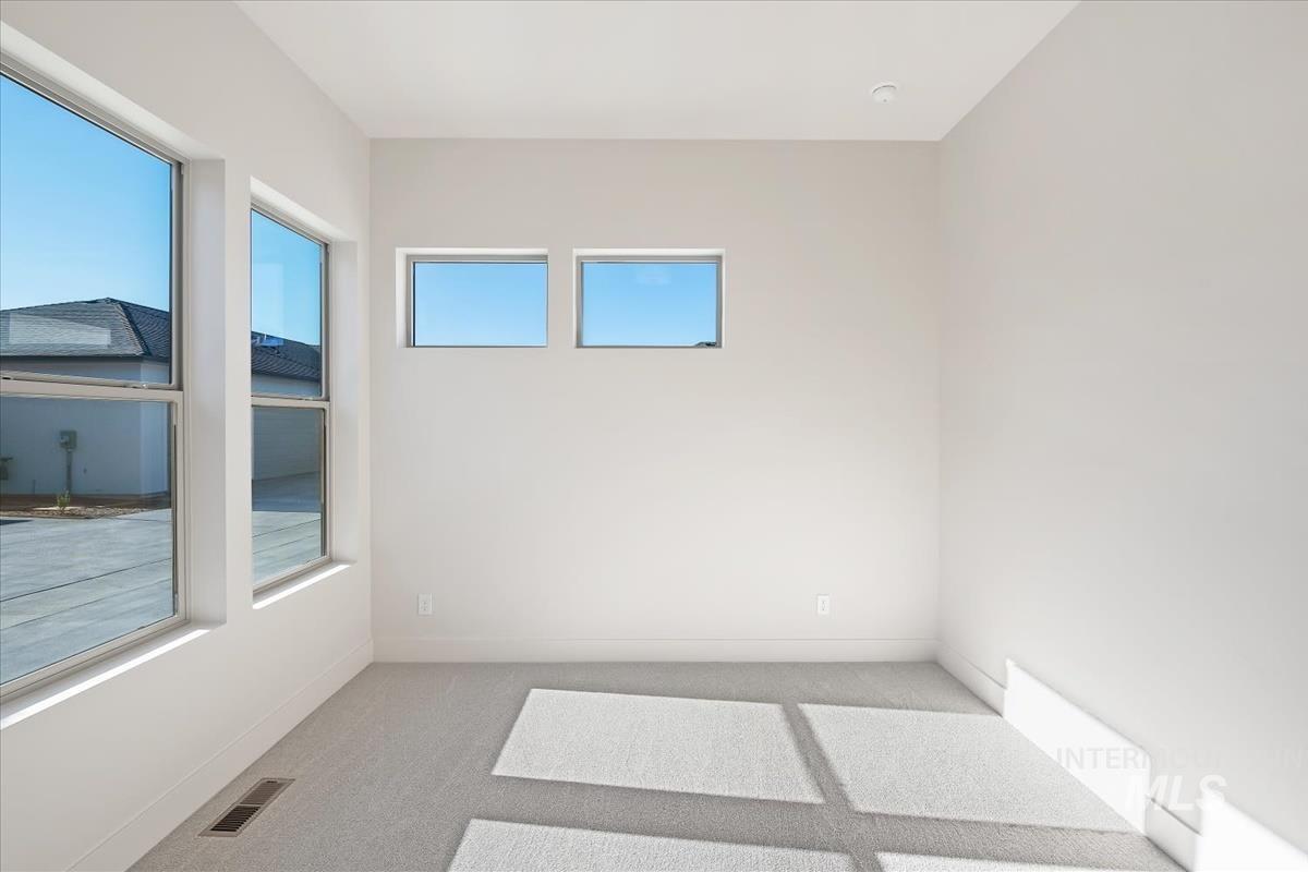 11198 W Tara Iti Ln, Kuna, Idaho 83634-0000, 3 Bedrooms, 2.5 Bathrooms, Residential For Sale, Price $799,880, 98979146