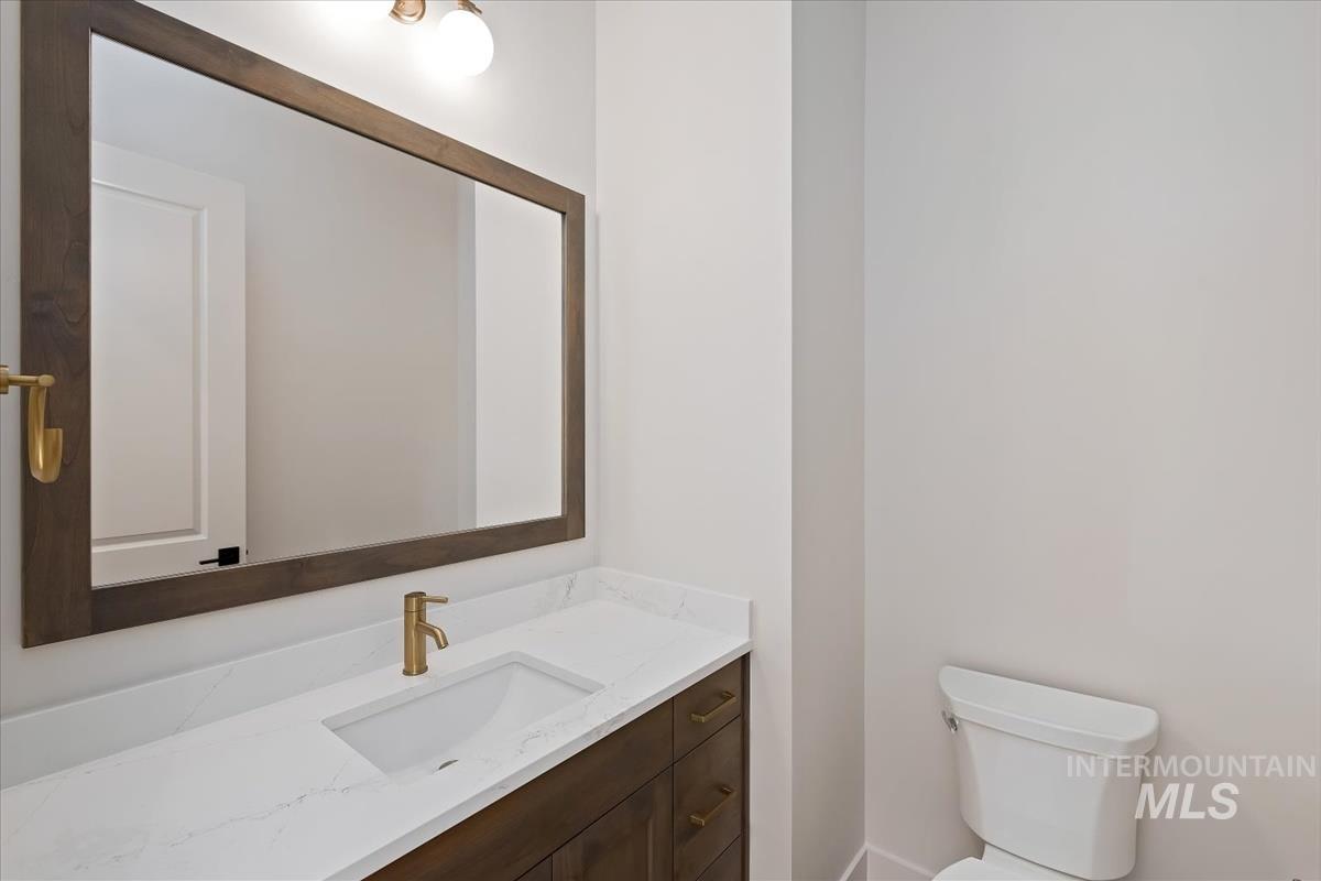 11198 W Tara Iti Ln, Kuna, Idaho 83634-0000, 3 Bedrooms, 2.5 Bathrooms, Residential For Sale, Price $799,880,MLS 98979146