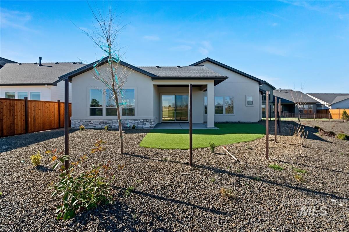 11198 W Tara Iti Ln, Kuna, Idaho 83634-0000, 3 Bedrooms, 2.5 Bathrooms, Residential For Sale, Price $799,880, 98979146